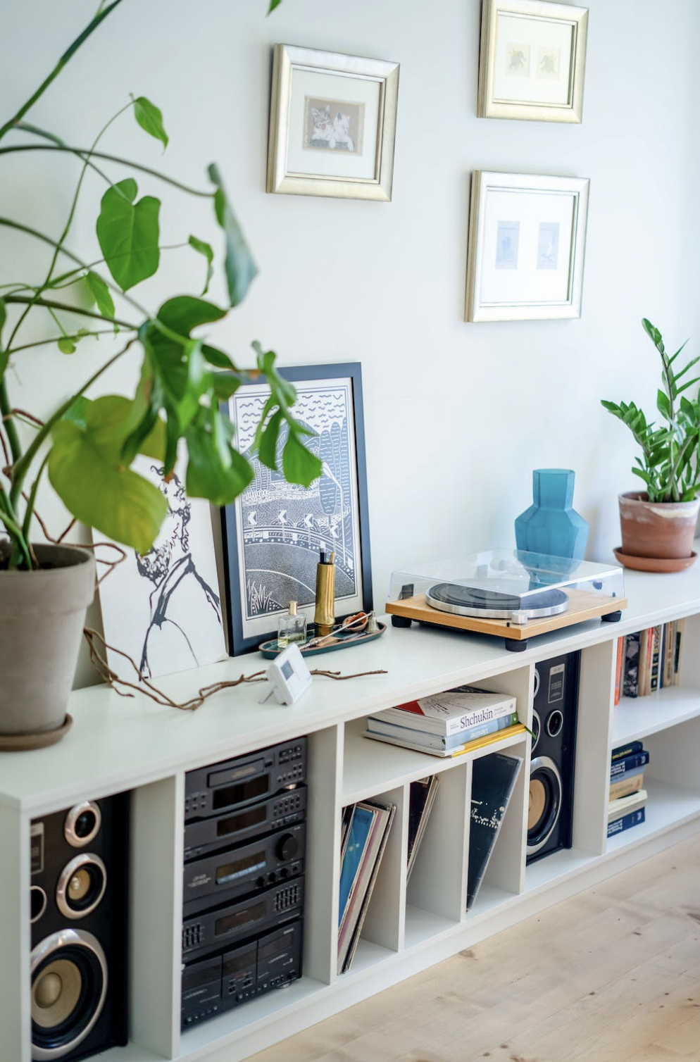 modern home speaker installation