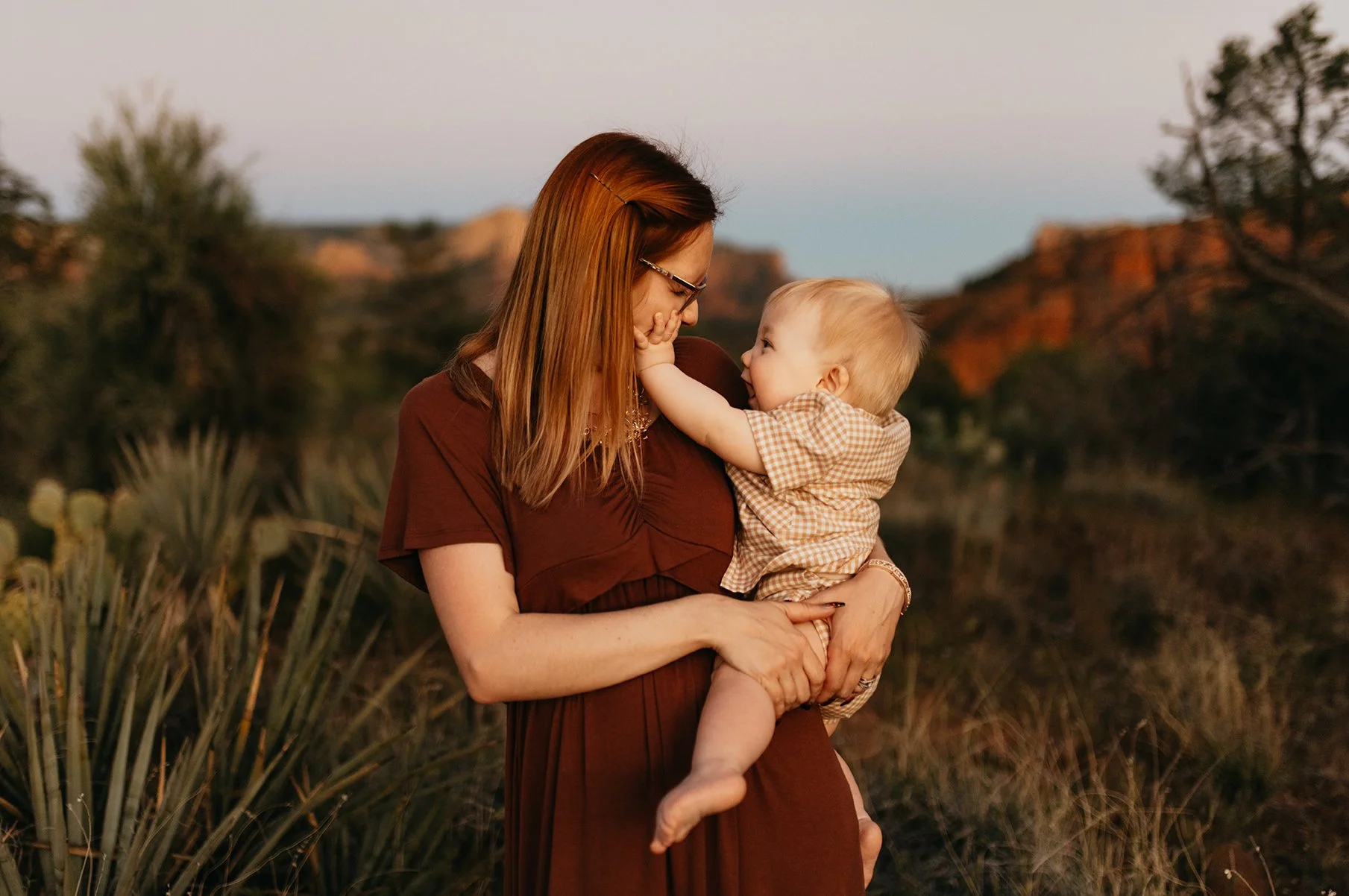 Sedona baby and family maternity photographer