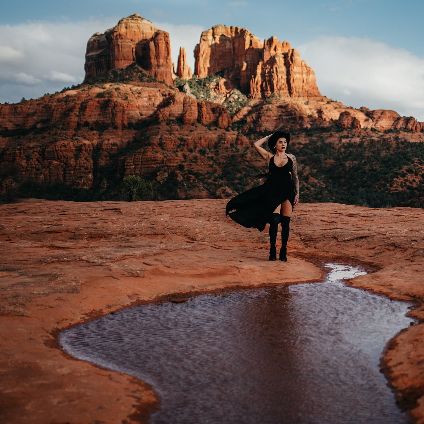✨Follow your heart✨
Two months from now I&rsquo;ll be photographing a wedding in Sun River Oregon. So I&rsquo;m pulling up stakes in Sedona June 13th.
Less than two months left to grab me for your Sedona photoshoot friends! 
I love it here, and I lov