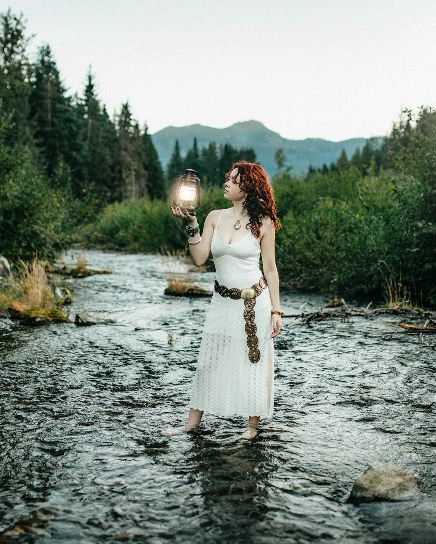 ✨Senior Photos✨
This season I had some really fun senior shoots. This young lady was so much fun. I LOVE her parents. I&rsquo;ve adopted myself into the family❤️