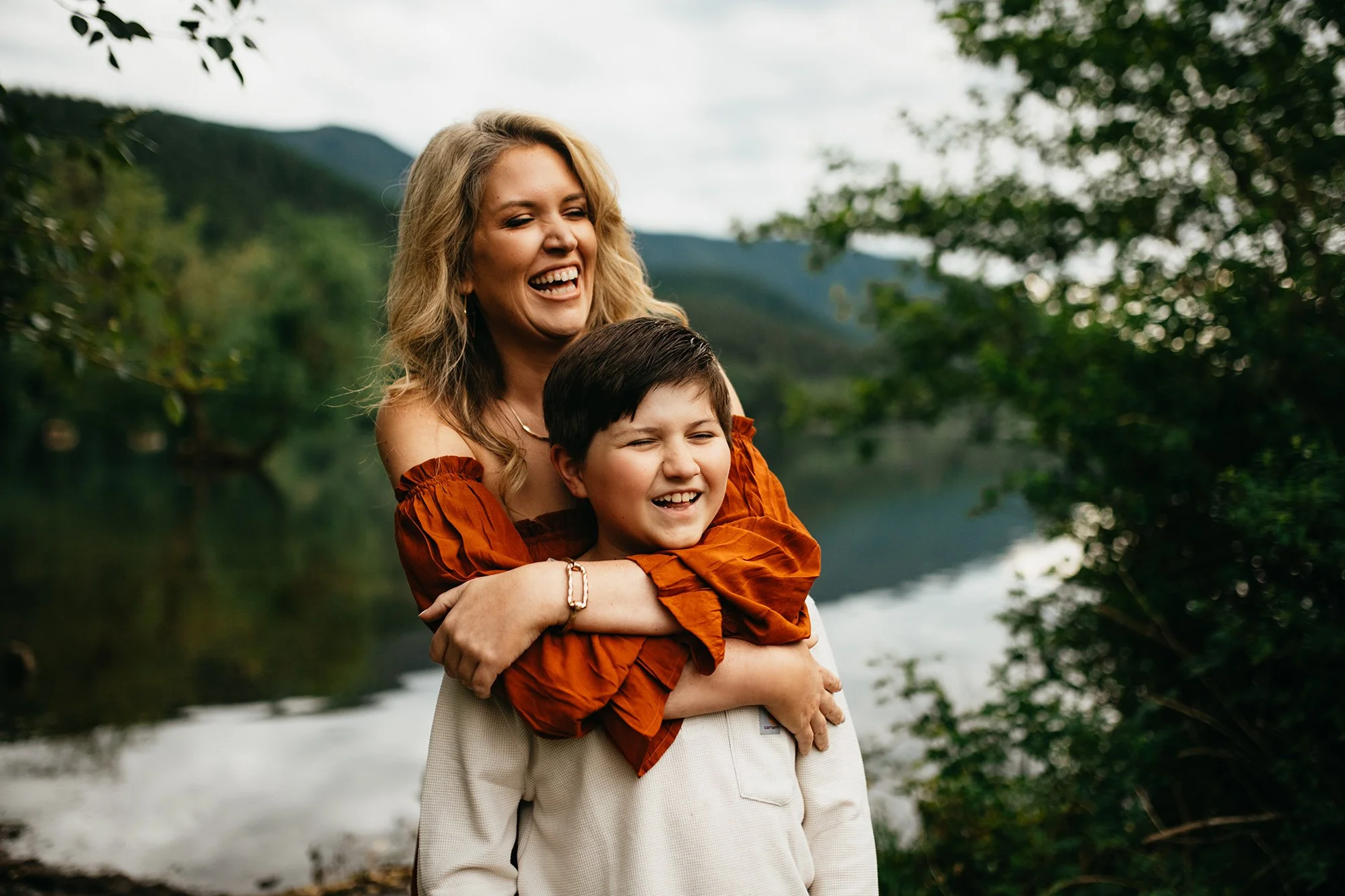 Pacific Northwest Family and Elopement Photographer