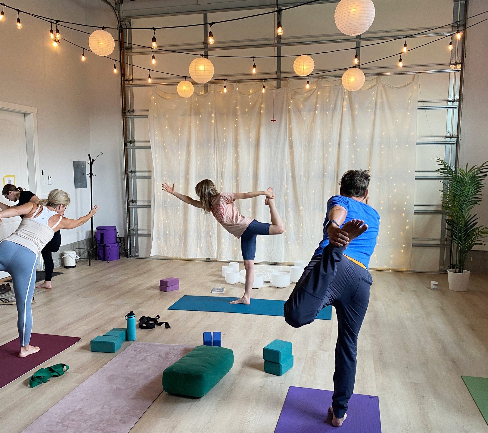 Beautiful yoga practice this morning.

This pose, Natarajasana, or &quot;Lord of the Dance&quot; improves balance, focus, and posture, and strengthens the core, back, ankles, shoulders, and larger leg muscles. It also provides a stretch and opening o