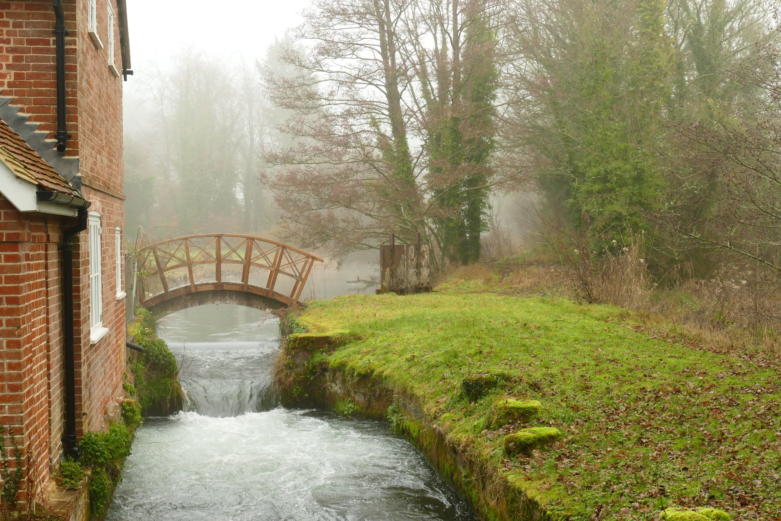 A collection of short and easy walks around The River Itchen in ...