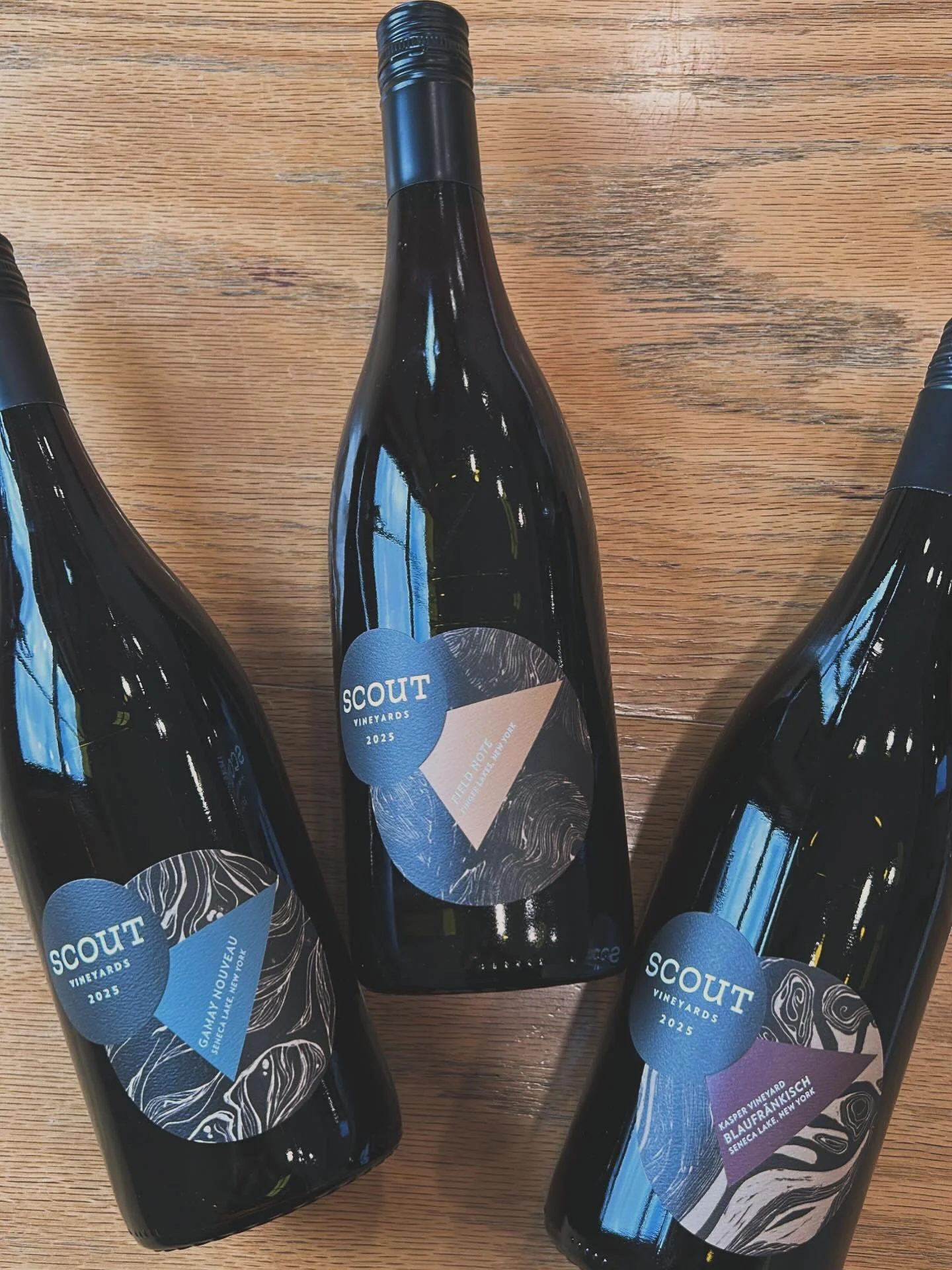 Join us for our 2025 Nouveau Release this Thursday, November 20th from 5:30-8:30 PM at @thecrackerfactory - with delicious bites from @van_noble_farm and live music by @kevinludwig_music &amp; band!

🍷 2025 Gamay Noir Nouveau | Kashong Glen Vineyard