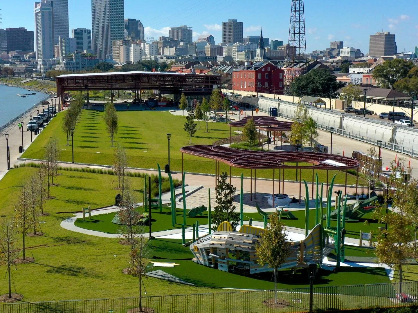 A New Riverside Park in the French Quarter: Goldring Woldenberg Riverfront Park in New Orleans