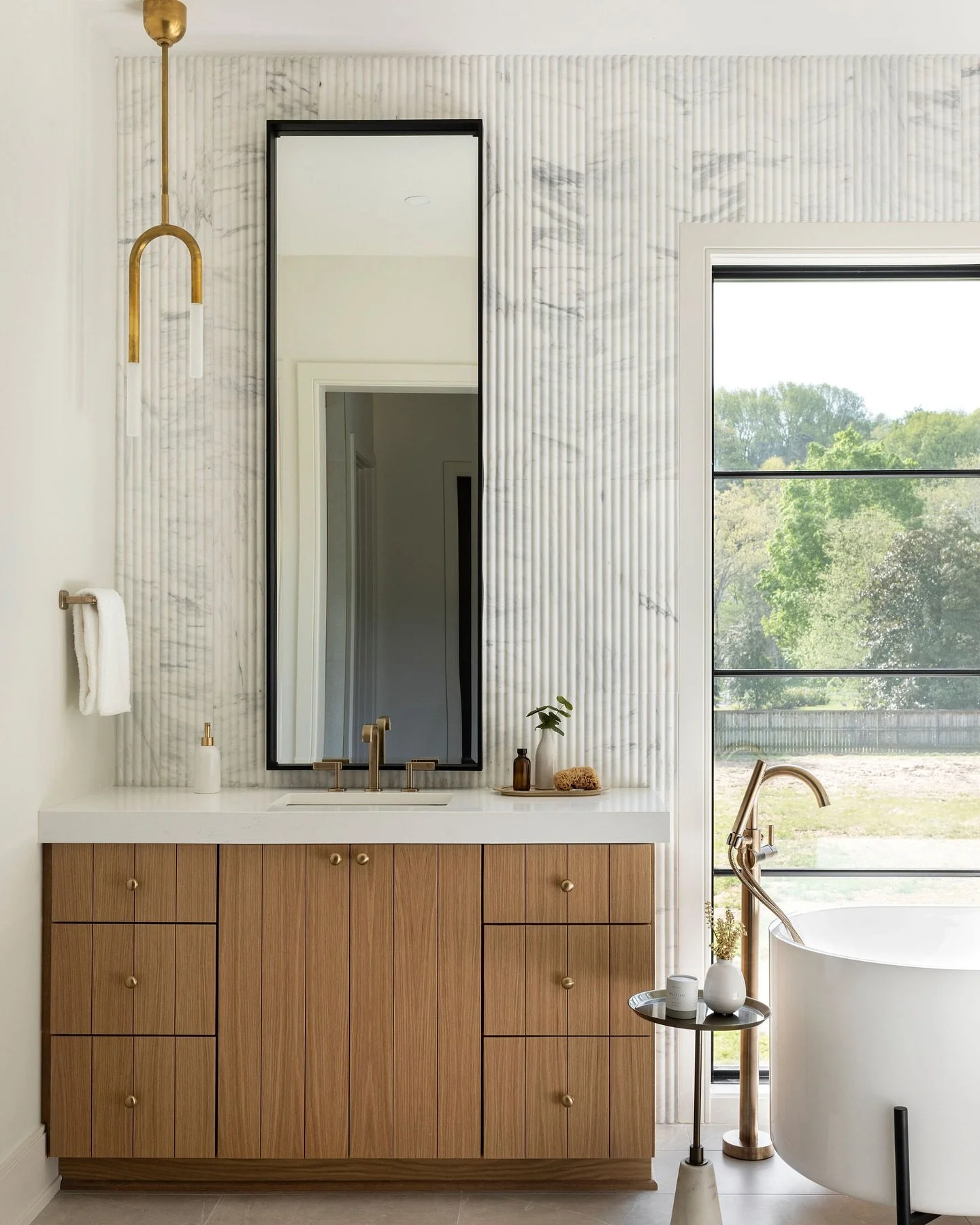 there&rsquo;s something about primary bathrooms that feel especially meaningful to design. it&rsquo;s not just about the tile or the fixtures, it&rsquo;s about creating a space that invites you to slow down, take a breath, and reset 🛁

📸: @caroline