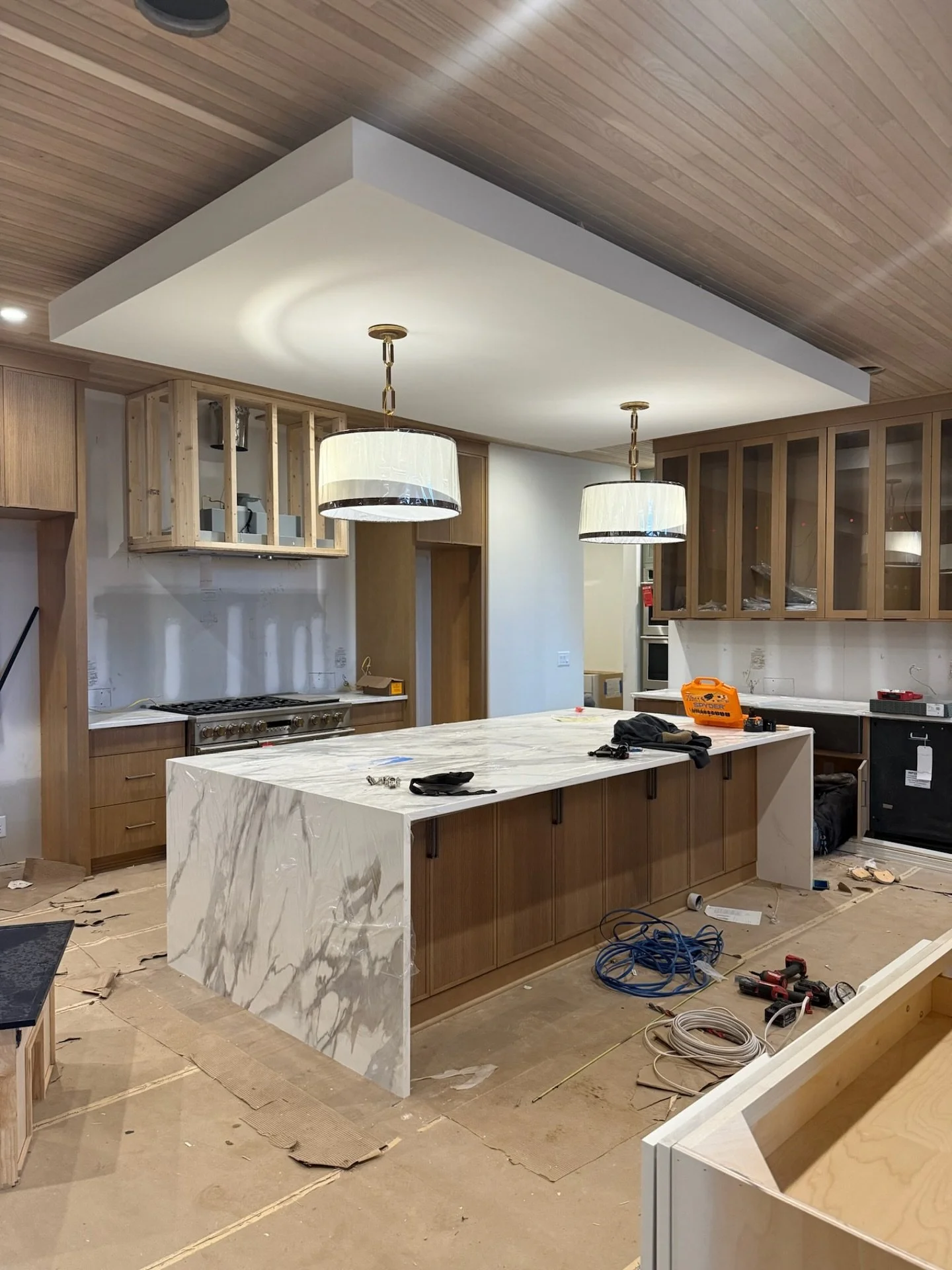 some moments from #greenthumb. she&rsquo;s a little dusty, but boy is she cute! 😍

builder: @ltghomestn 

#nashvilleinteriordesign #architecturaldesign #luxuryhomeinteriors #modernhomedesign