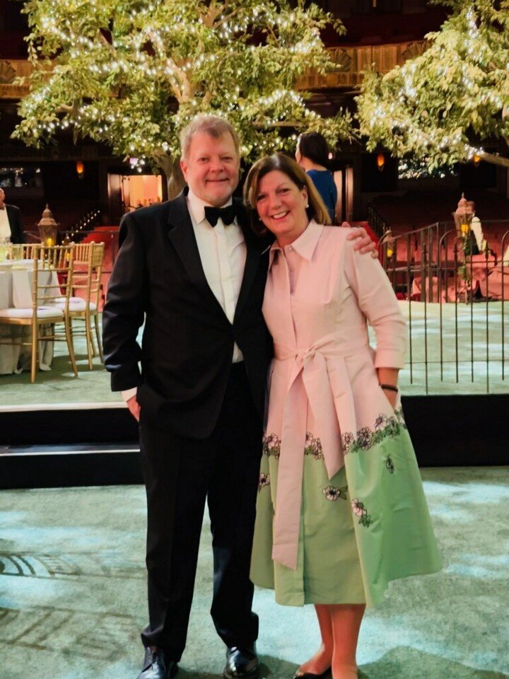 I had a great time being part of the Lyric Opera of Chicago's Auction weekend last week. It was an honor to attend and participate in the various events, including the Grand Tasting with Auction co-chair Nancy Searle and the Saturday Auction Gala wit