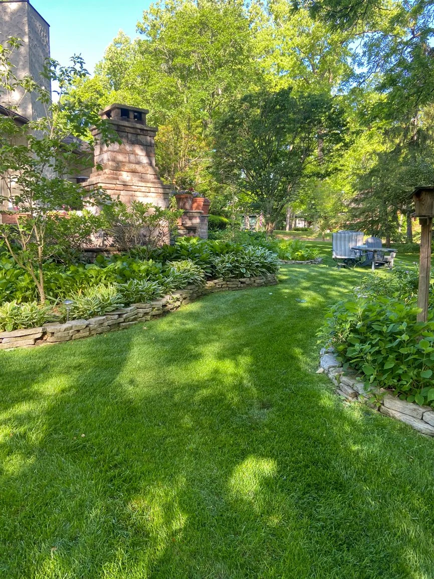 Blonde's Lawncare Examples-14.jpg