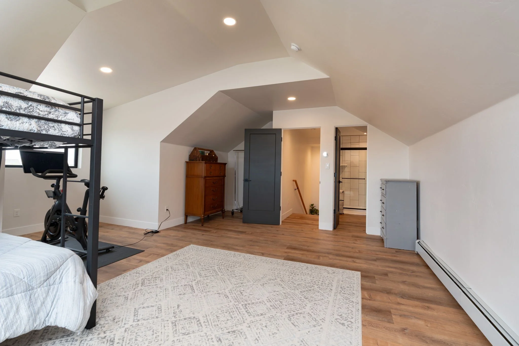 40-web-or-mls-1648 Saddle Ring Ct-21.jpg