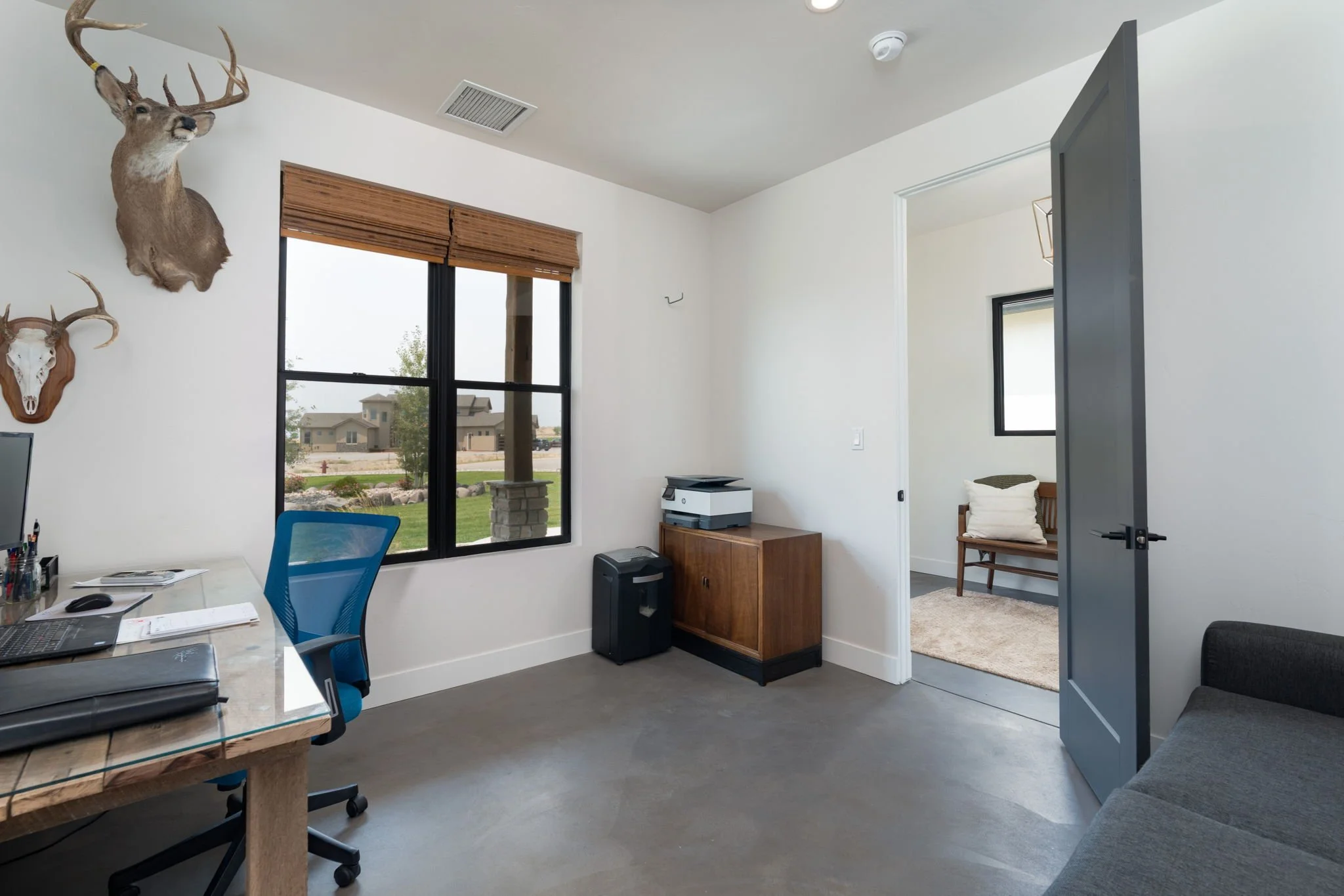 21-web-or-mls-1648 Saddle Ring Ct-2.jpg