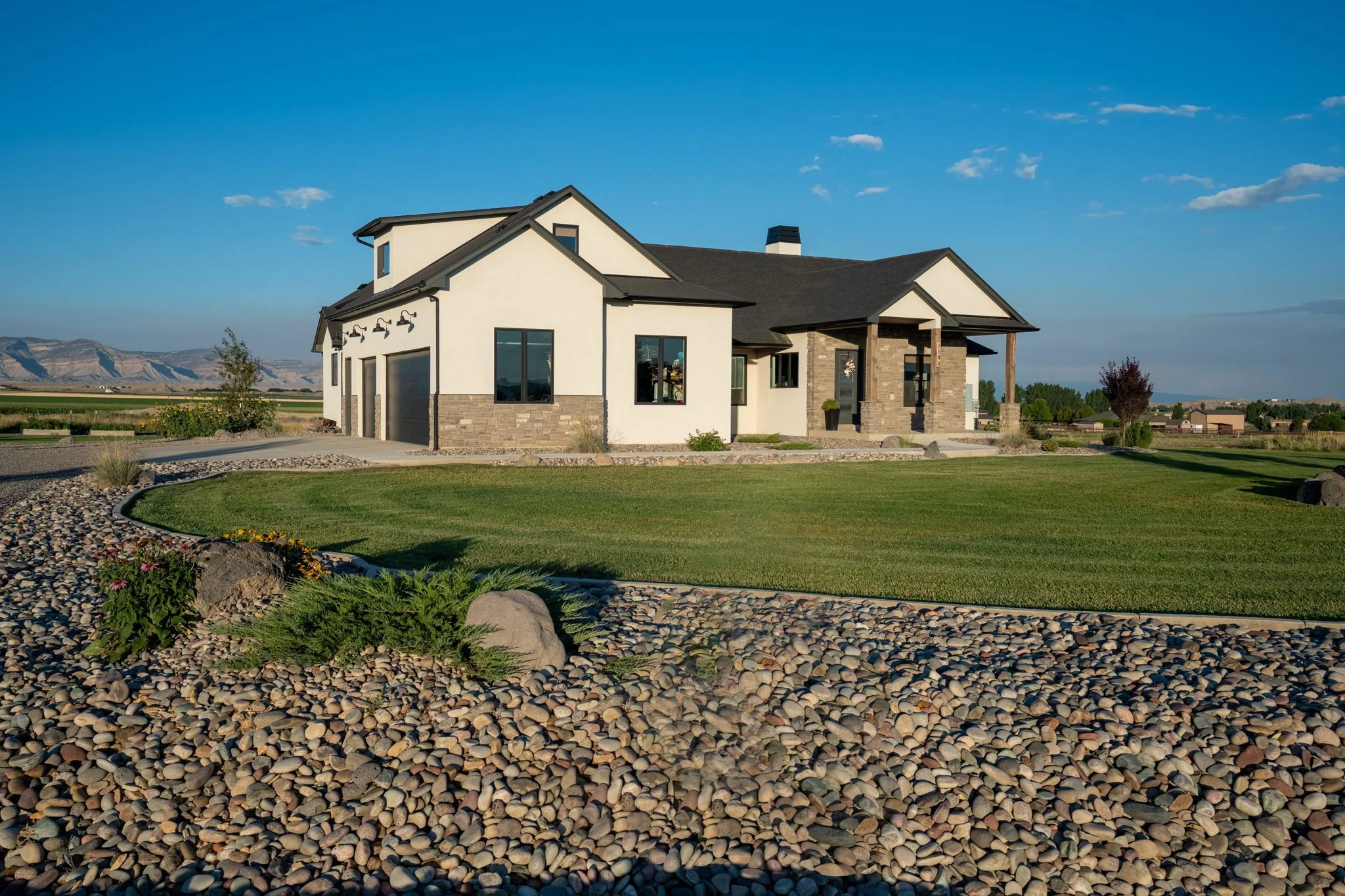 20-web-or-mls-1648 Saddle Ring Ct_EX.jpg