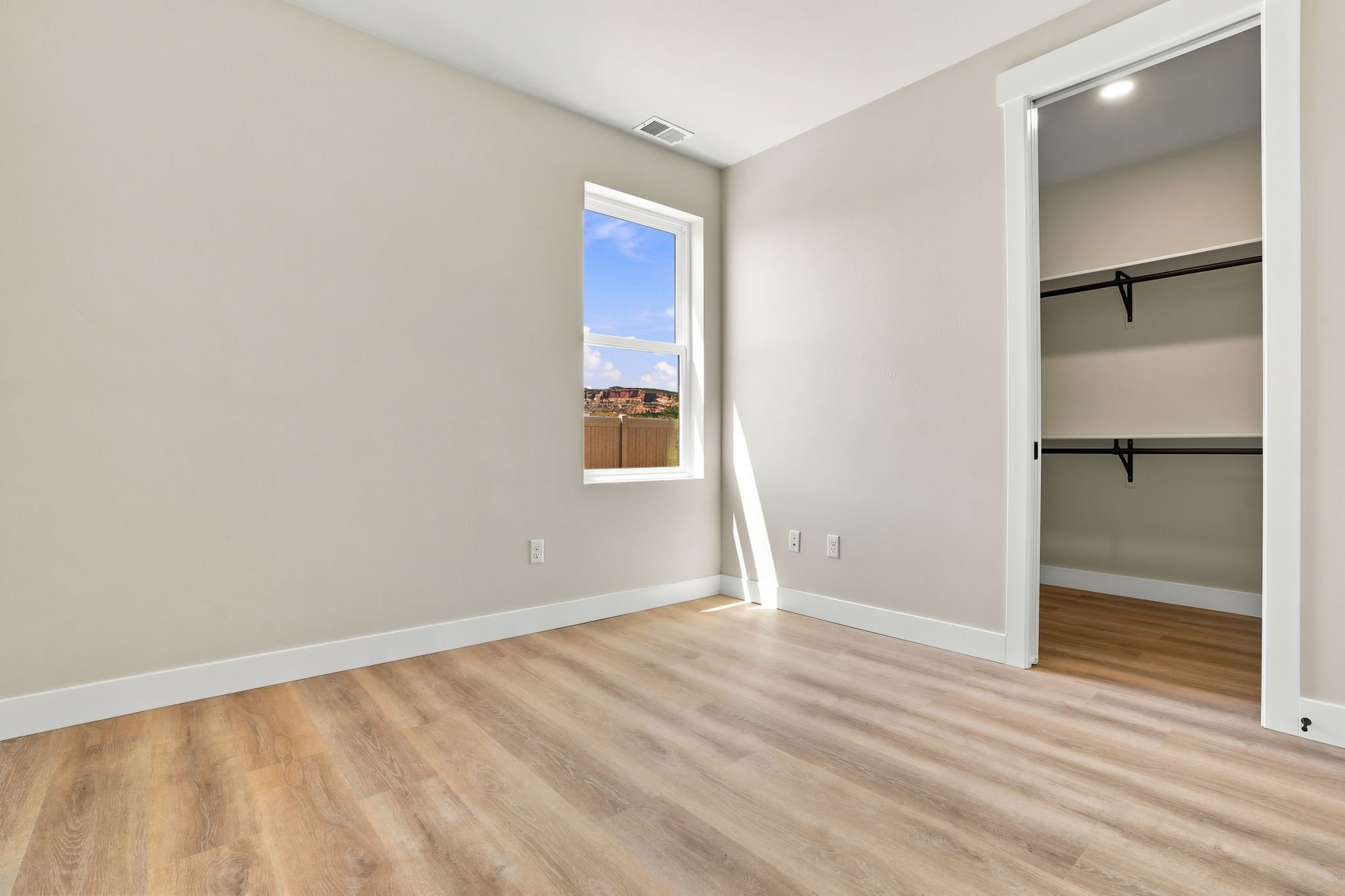 51-web-or-mls-1003 Summer Haven-47.jpg