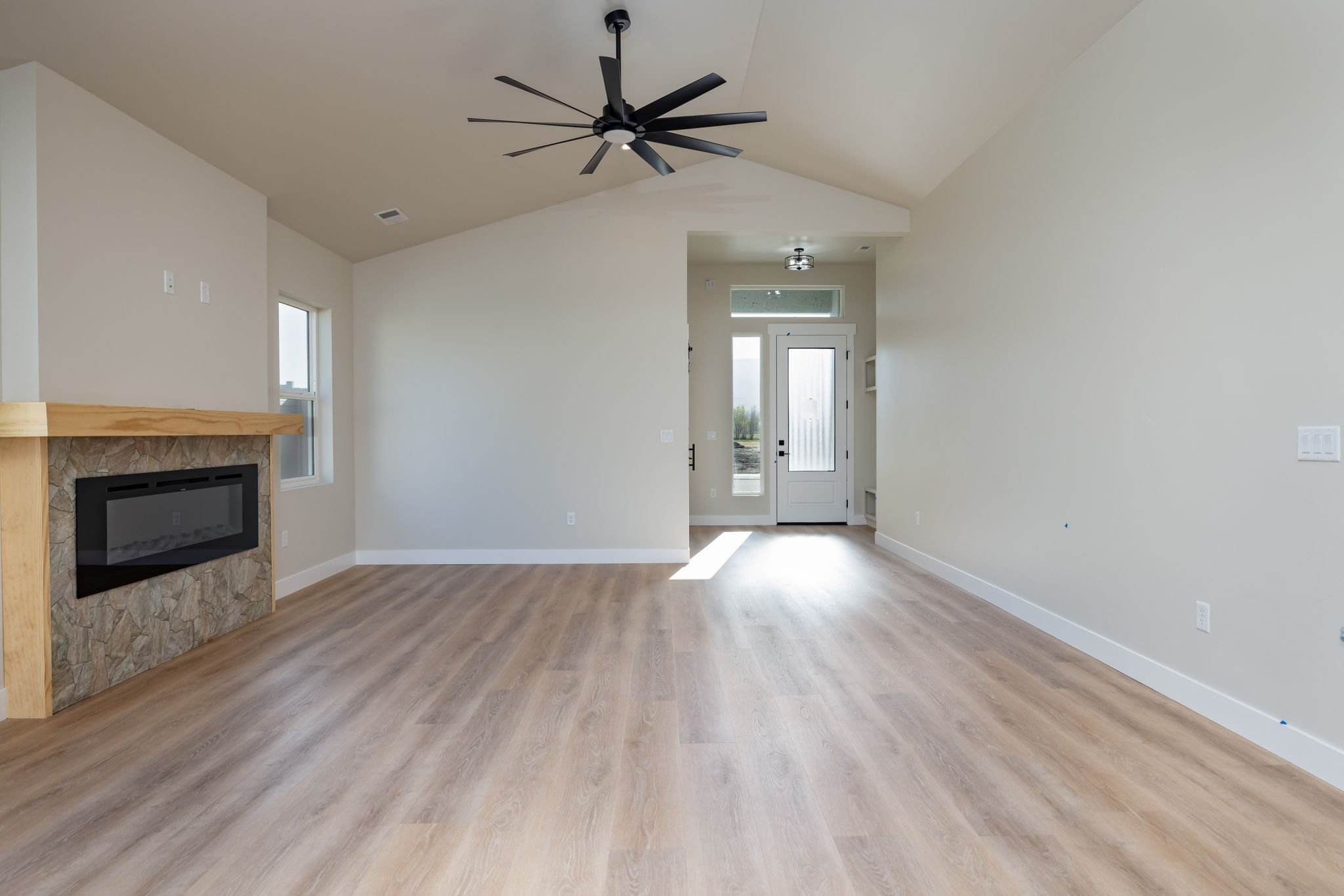 14-web-or-mls-509 Desert Peach-13.jpg
