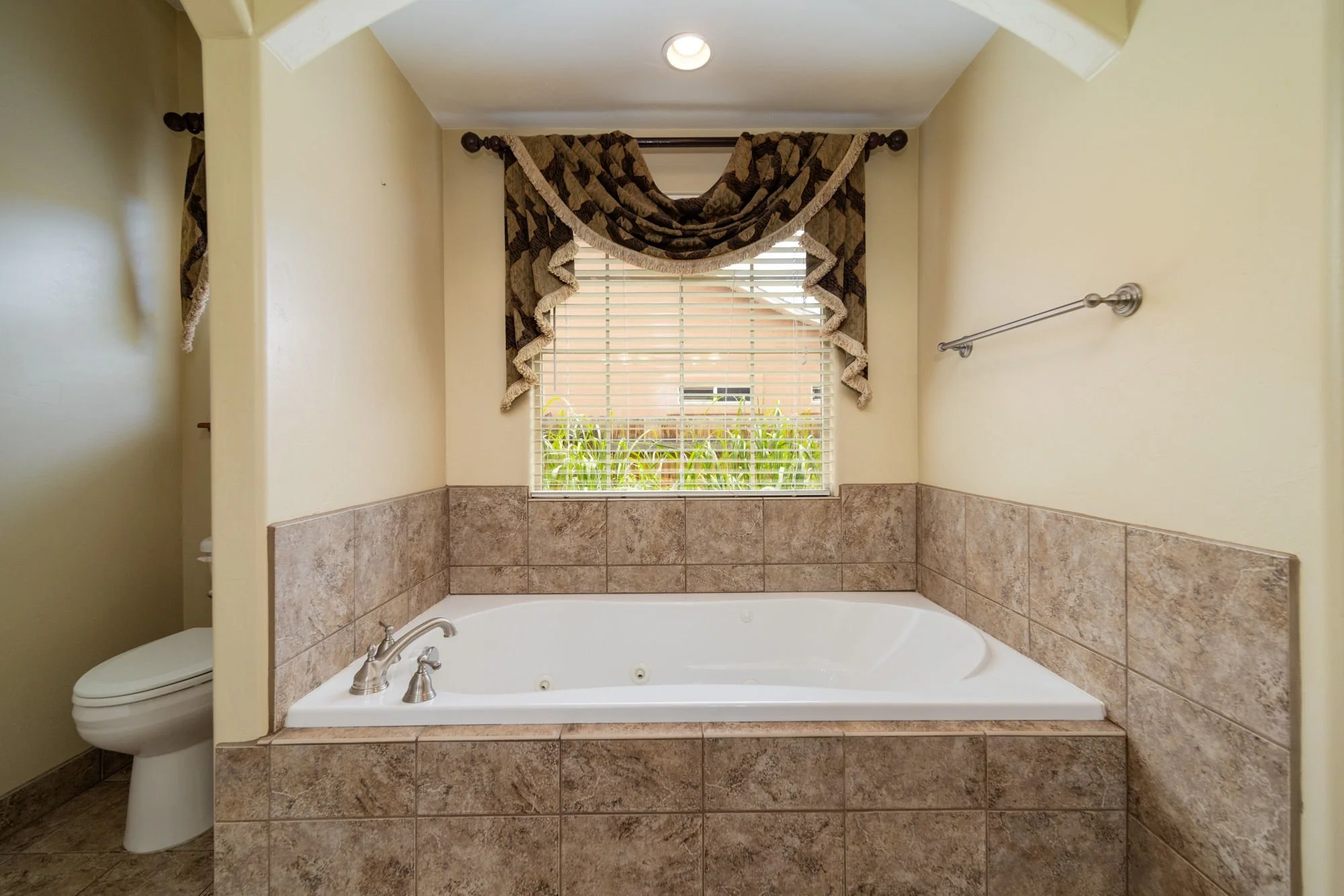 2-web-or-mls-389 Belden Ct Fruita, CO-20.jpg