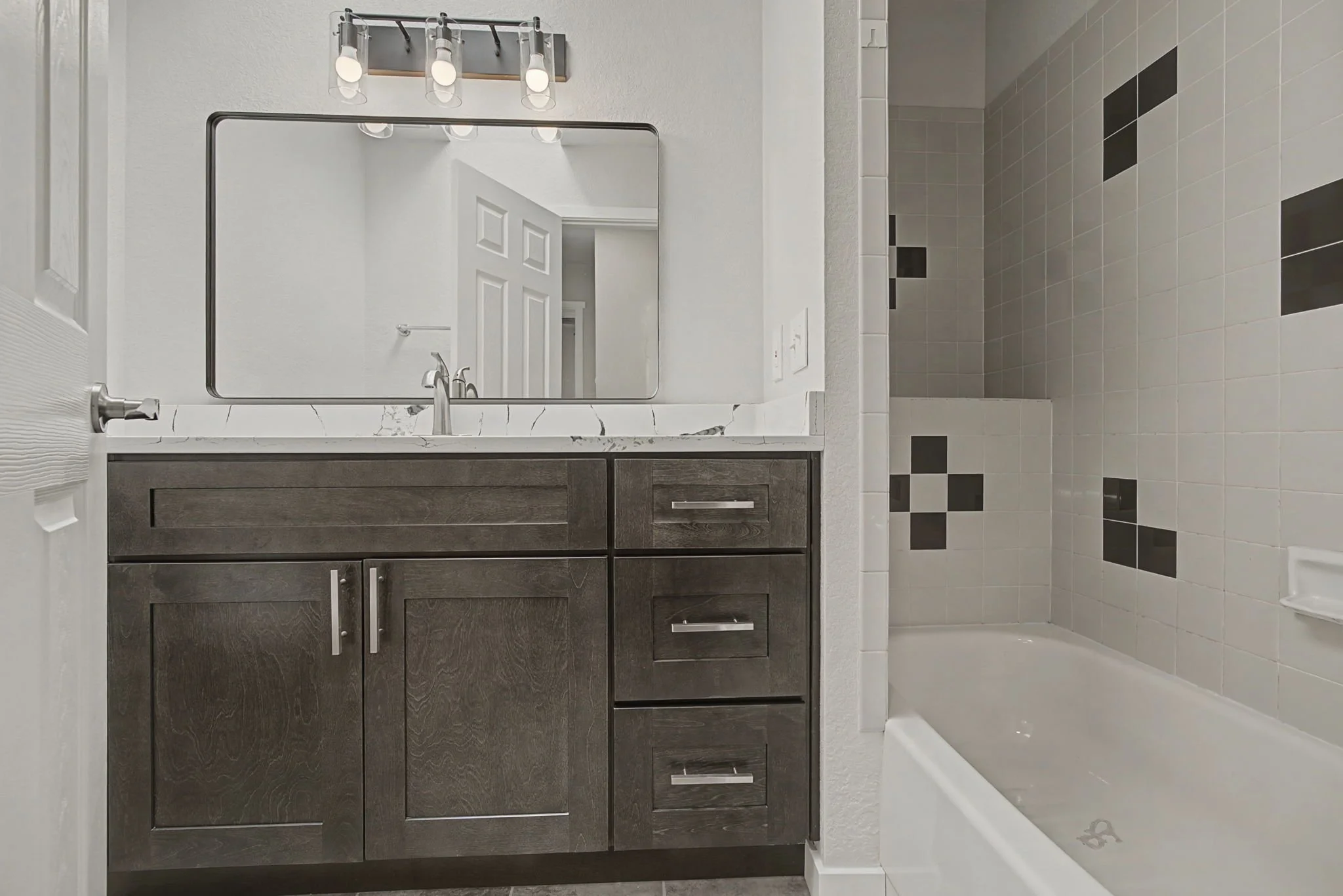 25-web-or-mls-10_3086 Bookcliff Ave Grand Junction, CO.jpg