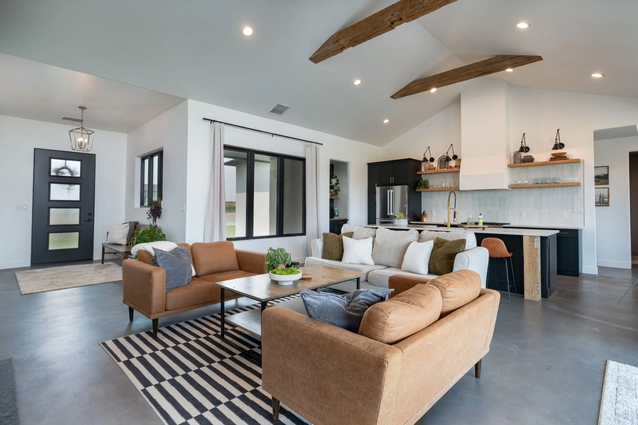 24-web-or-mls-1648 Saddle Ring Ct-5.jpg