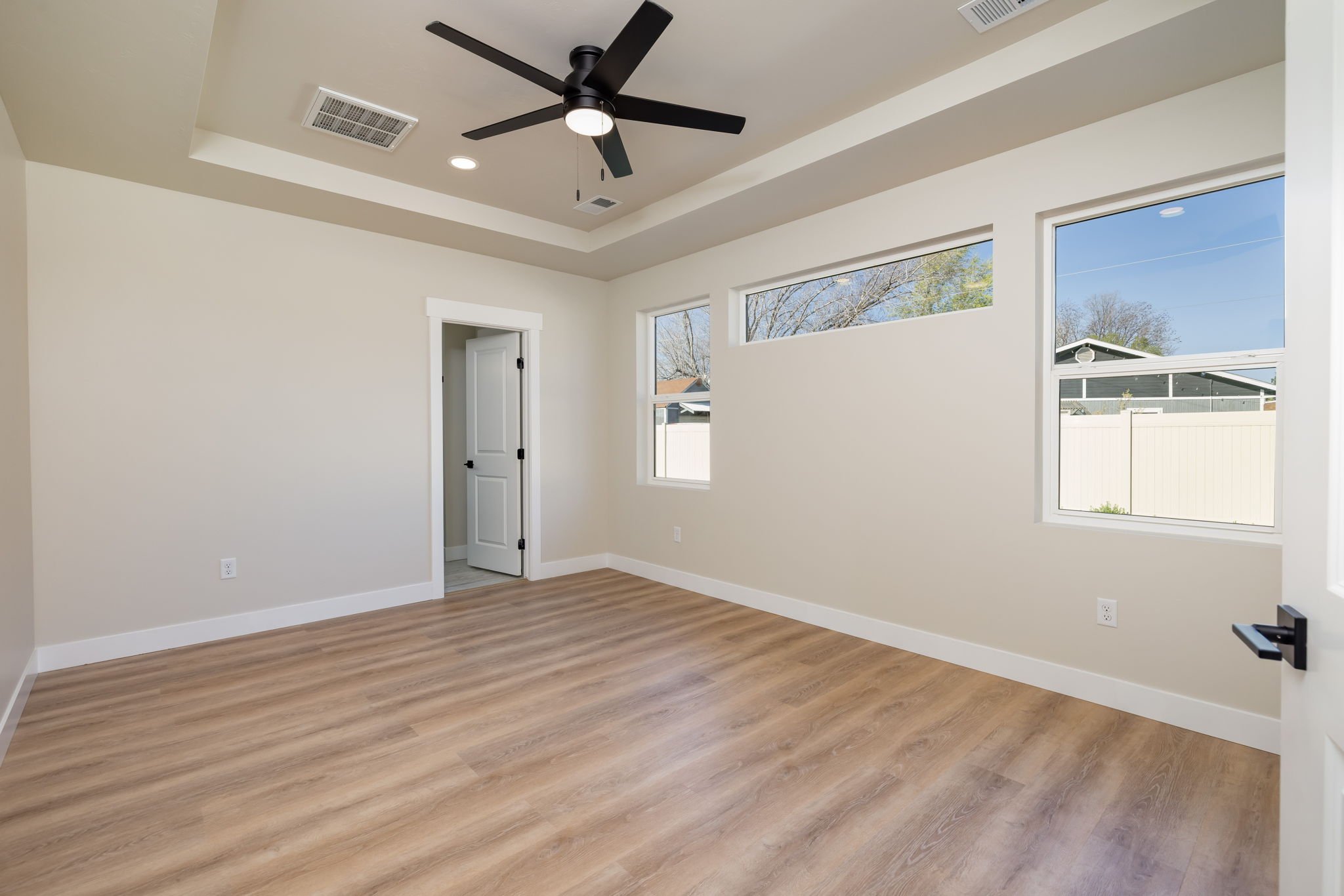 10-web-or-mls-509 Desert Peach-9.jpg