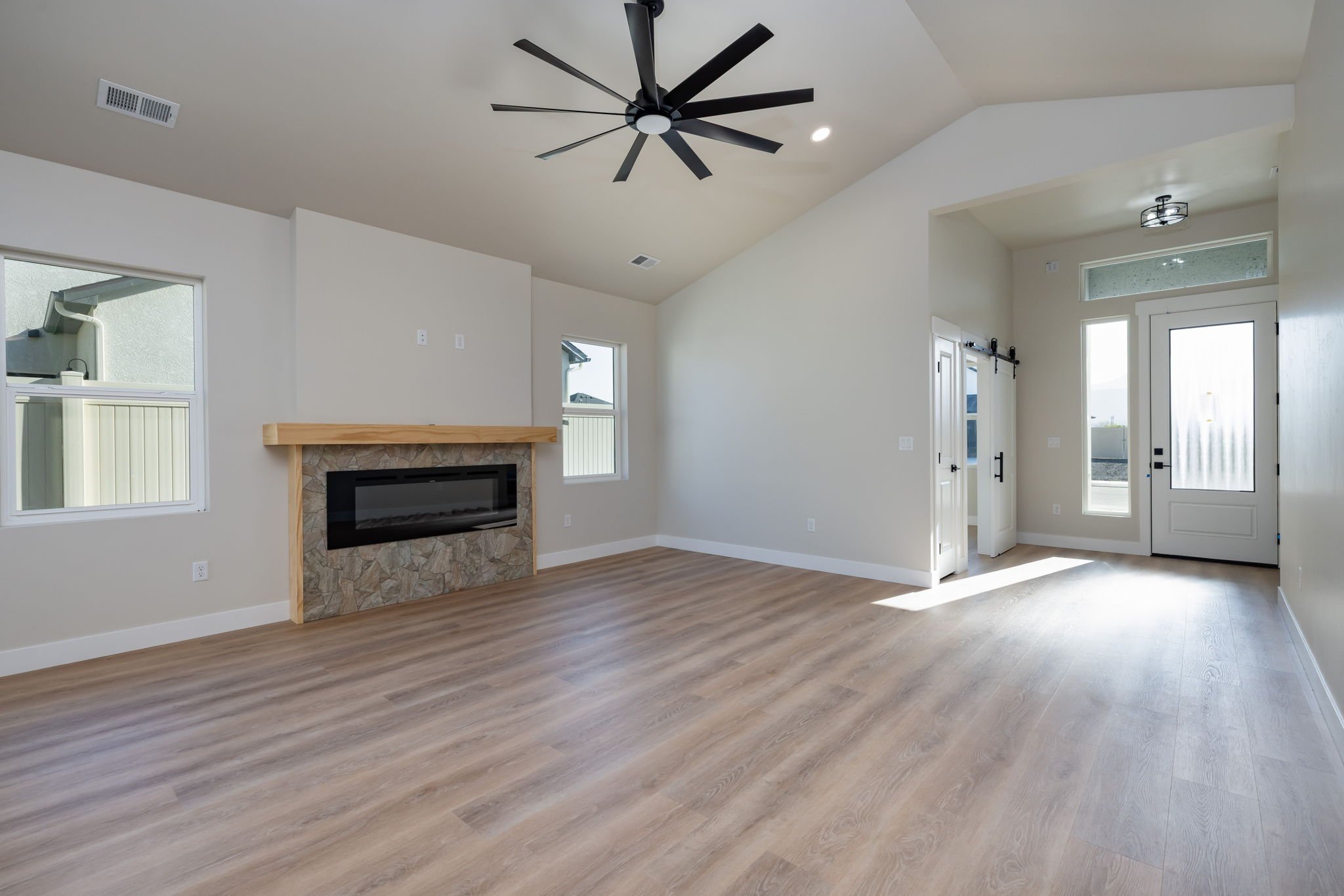15-web-or-mls-509 Desert Peach-14.jpg