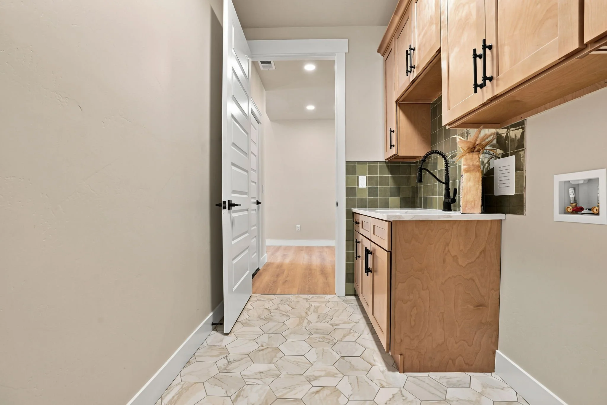 19-web-or-mls-1003 Summer Haven_Green-7.jpg