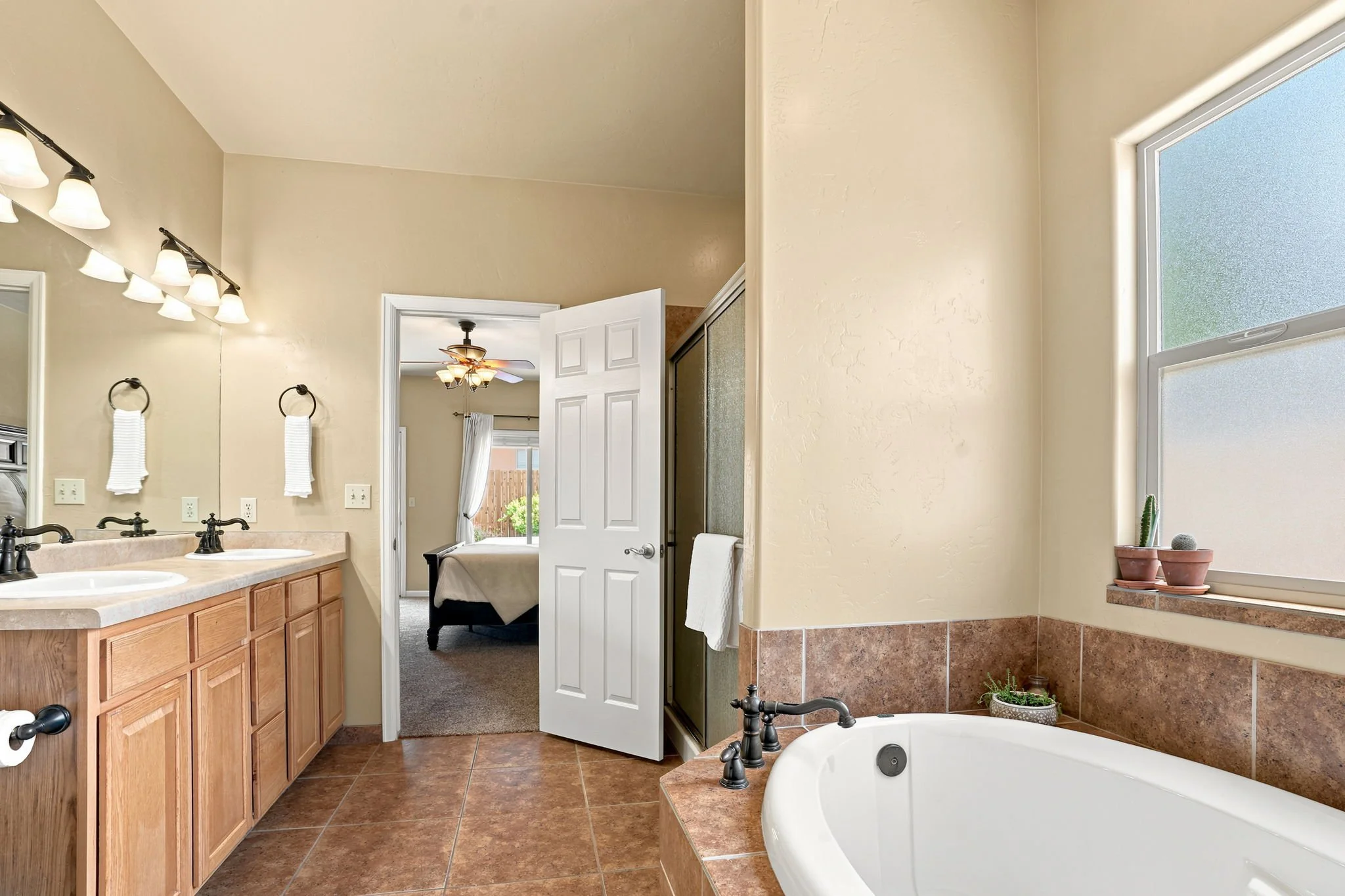33-web-or-mls-RAW01121.jpg