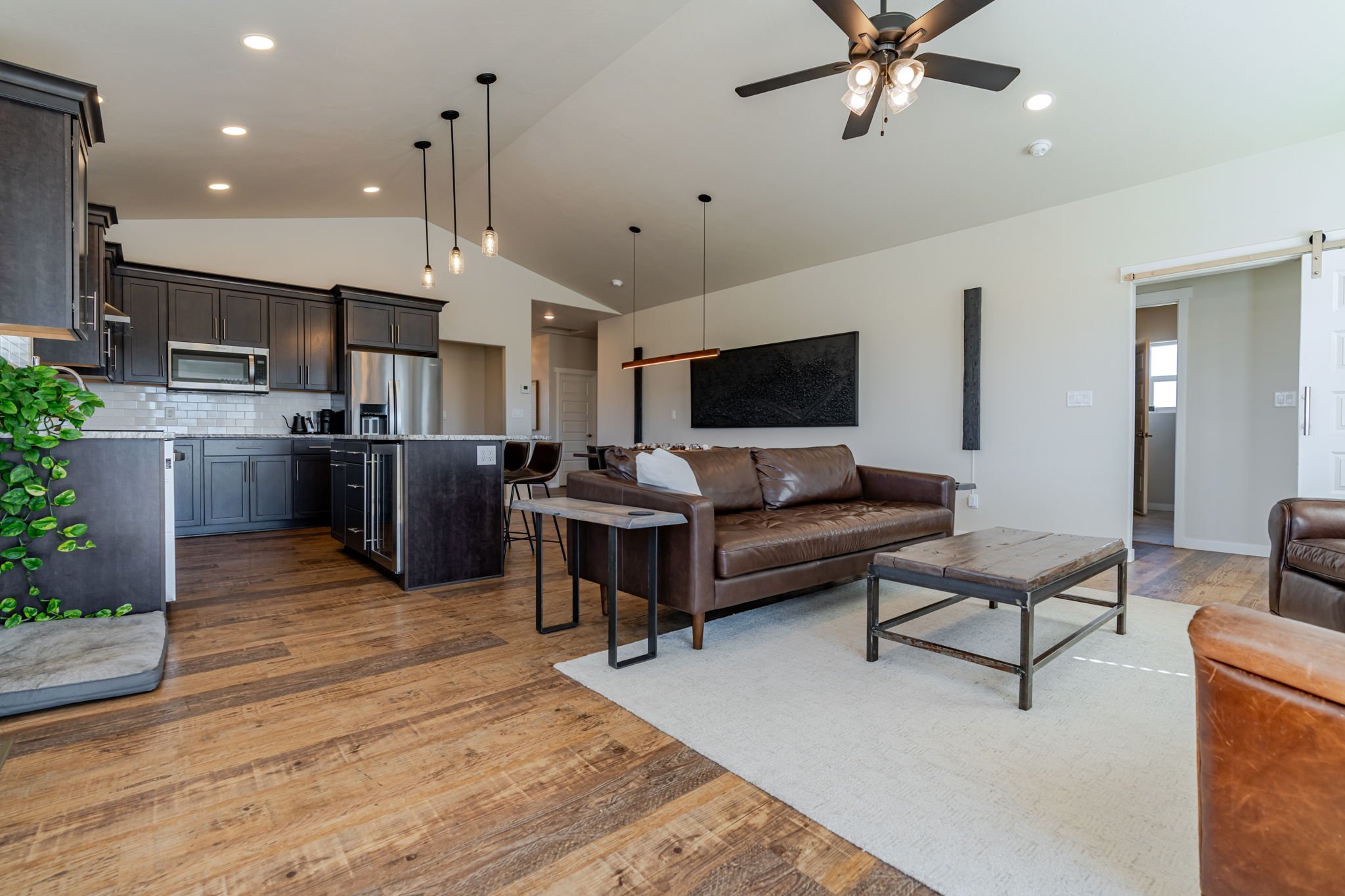 12-web-or-mls-1301 M Road-15.jpg