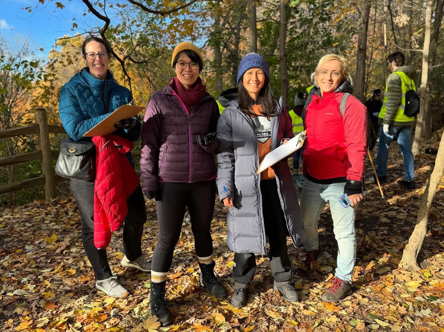 Dirty Little Secret Photos Part 2 - Electric Runaloo 🏃

#dirtylittlesecret #donvalley #dontmesswiththedon #patagonia #runningtheravines #salomon #salomonrunning #salomontoronto #sapsucker #trailrunning