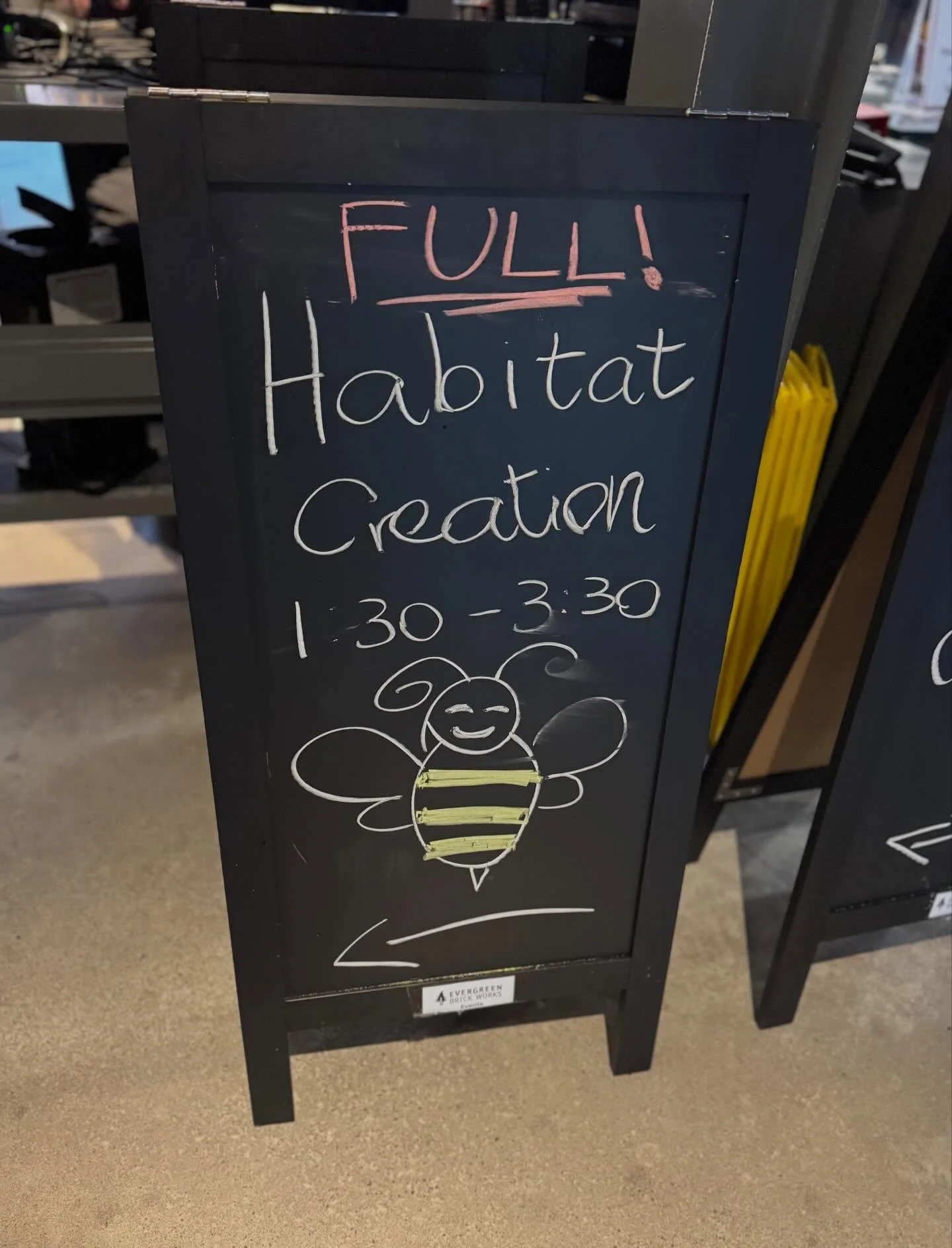 🐝 Bee Hotels 🏨 and 🐦&zwj;⬛Birdhouses 🏡 at the Brick Works (@evergreen_brick_works) with DMWTD.

We had a great time yesterday with over 25 folks helping to make the world better for our bees and birds. 

Supporting our Tree Swallows and solitary 