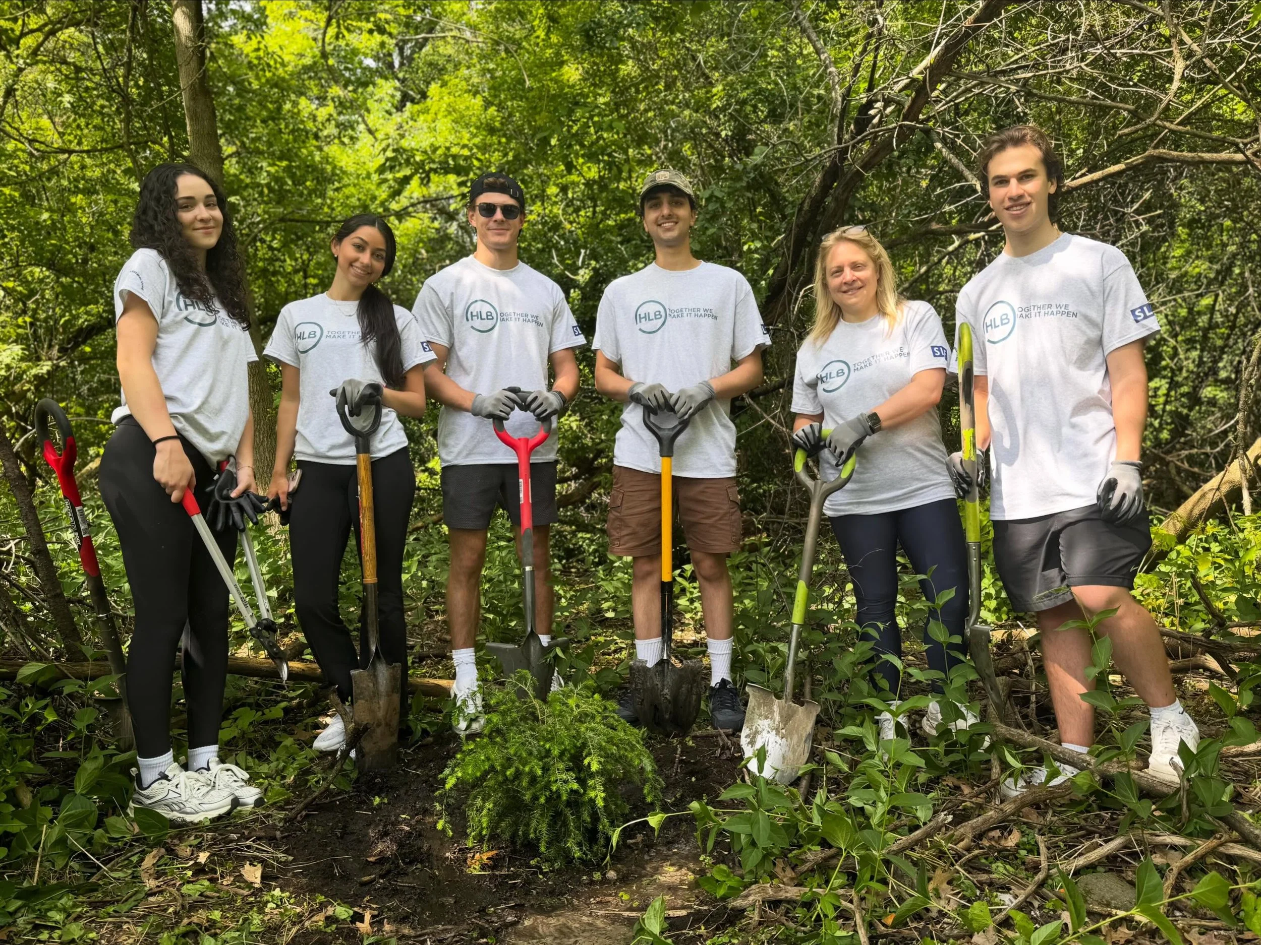 What does a semi typical day look like for DMWTD in June? 🤔 

Yesterday, Thursday June 4th looked like this ⬇️

DMWTD's stewardship team hosted a group event with 21 people from an architectural firm and spent the morning removing invasive species a