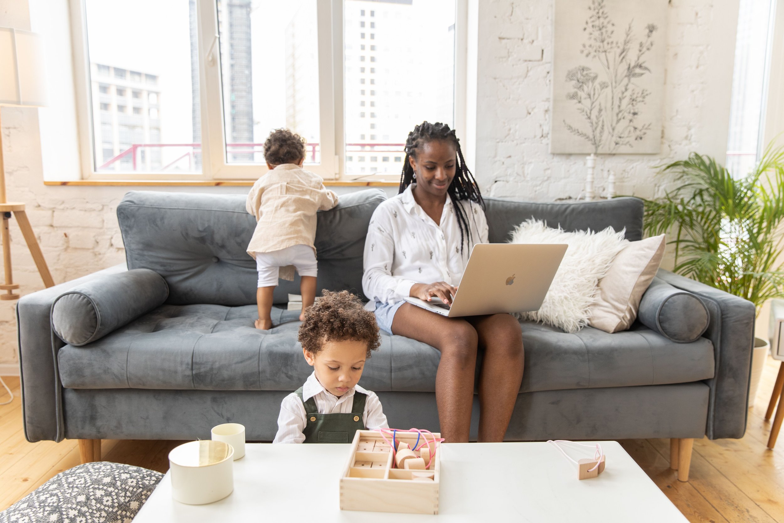 Summer Break or Summer Chaos? The Working Mom’s Guide to Not Losing It in June