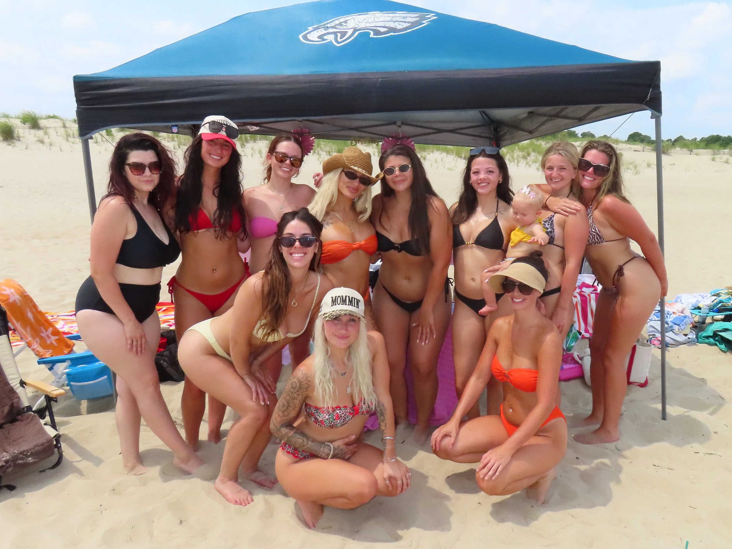 Teasy girl quality time will always be a priority for us! 🤍 The salon keeps us all so busy, so having time outside of work gives us a chance to actually slow down and really enjoy being all together. It always brings us closer and makes us an even b