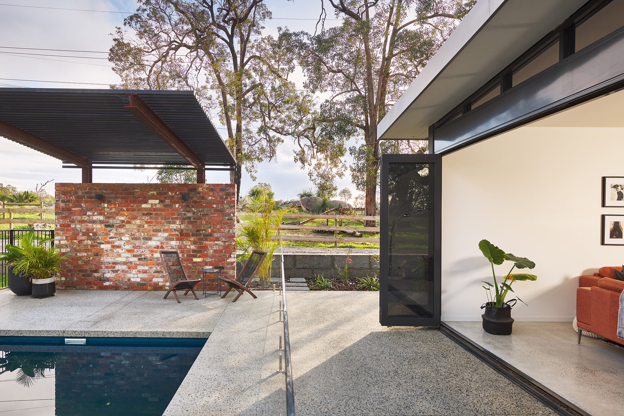 Modern home in the Australian bush