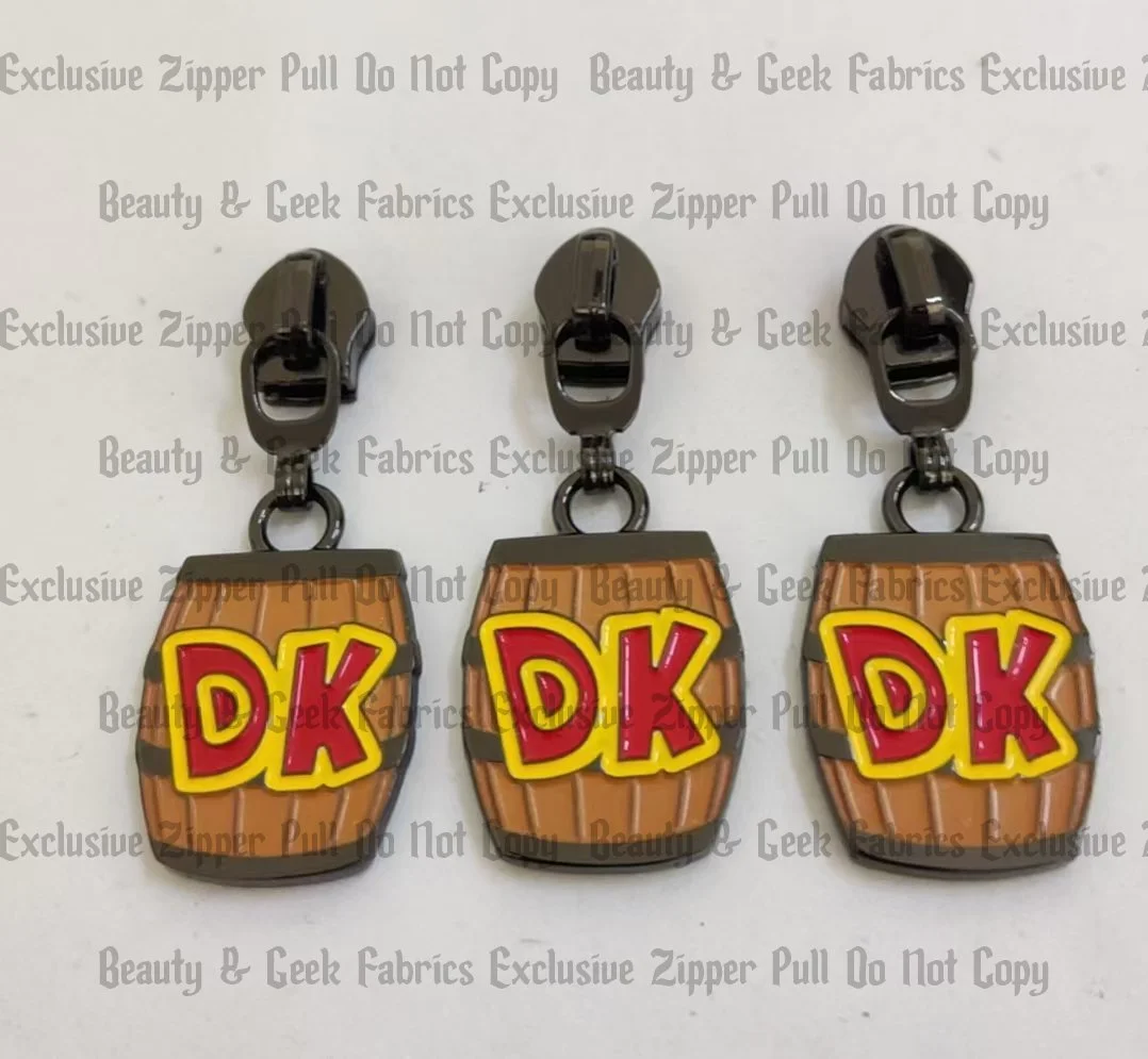 DK Enamel #5 Zipper Pull - Retail