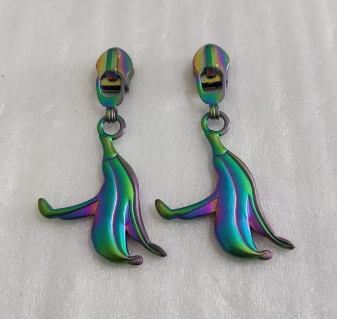 Banana Peel #5 Zipper Pull - Retail