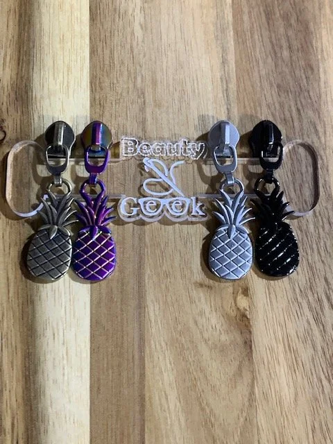 Pineapple #5 Zipper Pull - Retail