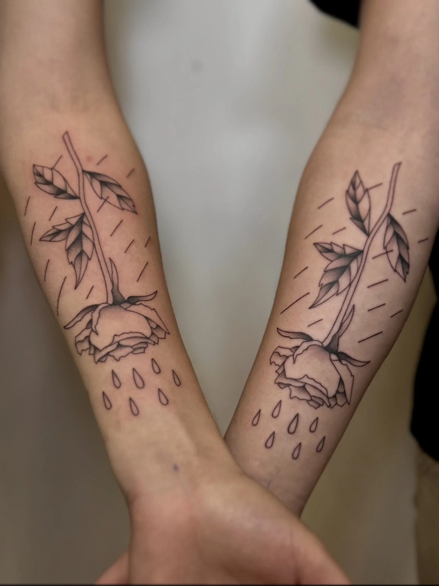 &ldquo;D A R K  S K I E S&rdquo;

album cover, by Fit For A King.
(done as a matching sibling tattoo.)

thanks for coming in for this nik &amp; joel!