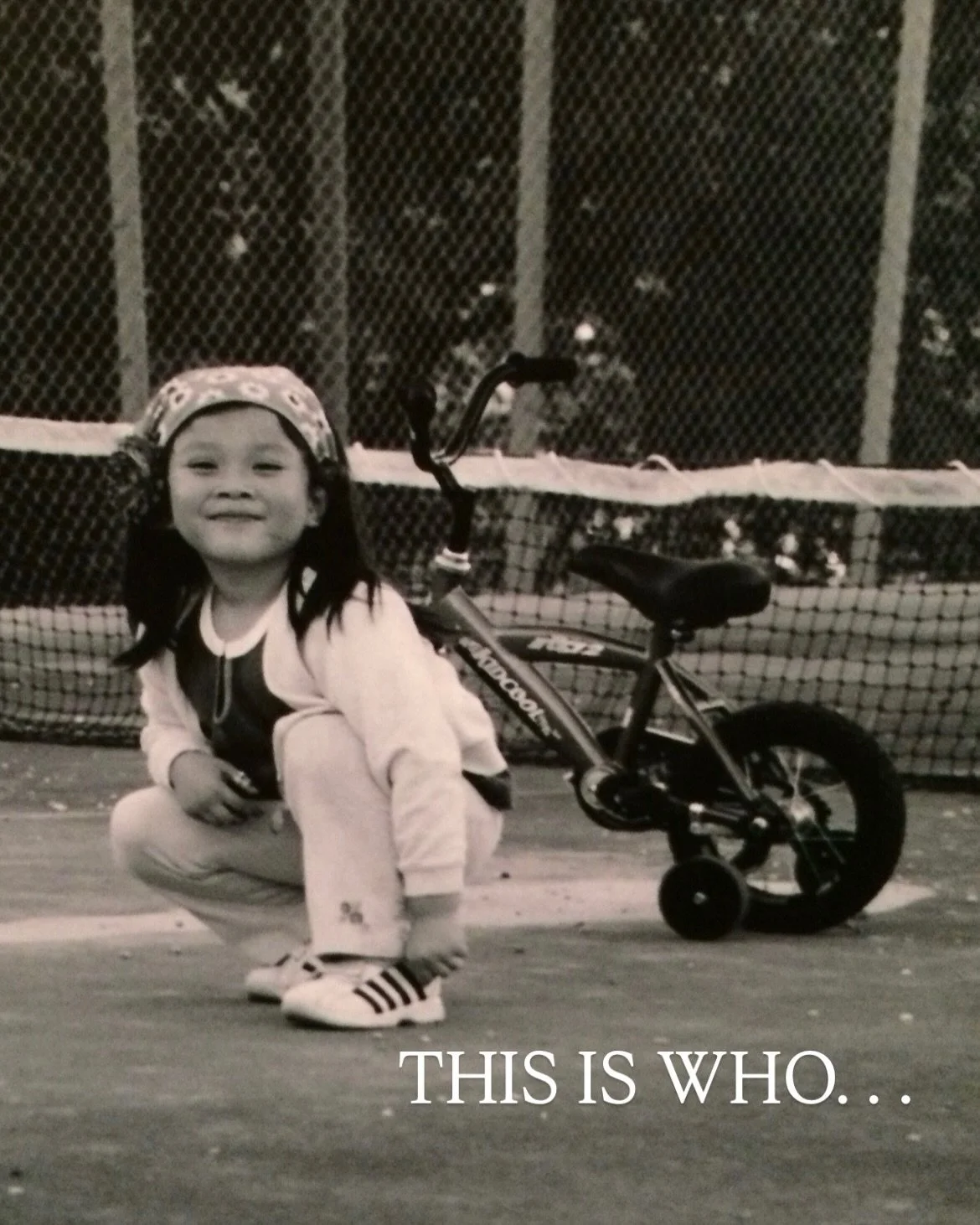 t h i s  i s  w h o . . .

I had to hop on the bandwagon,
bc this trend is just too cute!