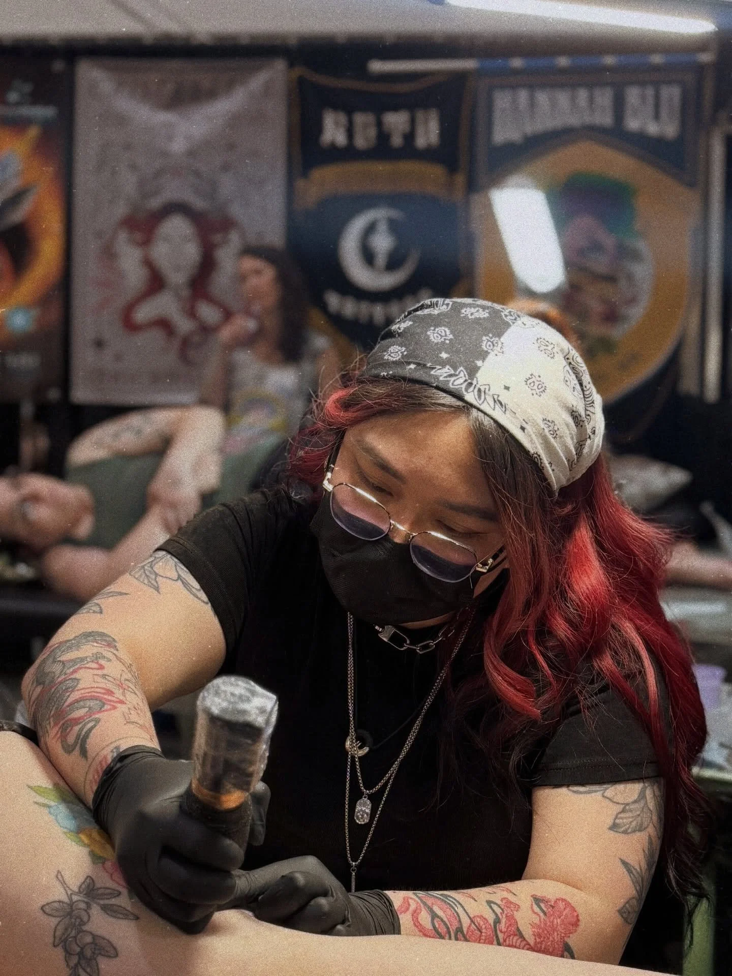 SASKATOON TATTOO EXPO 26&rsquo;

this was the first time I&rsquo;ve ever traveled for work 
&amp; holy hell &mdash; what a wild frickin&rsquo; weekend! 

thanks to everyone who stopped by,
it was lovely chatting with all of you. 

&amp; huge thanks t