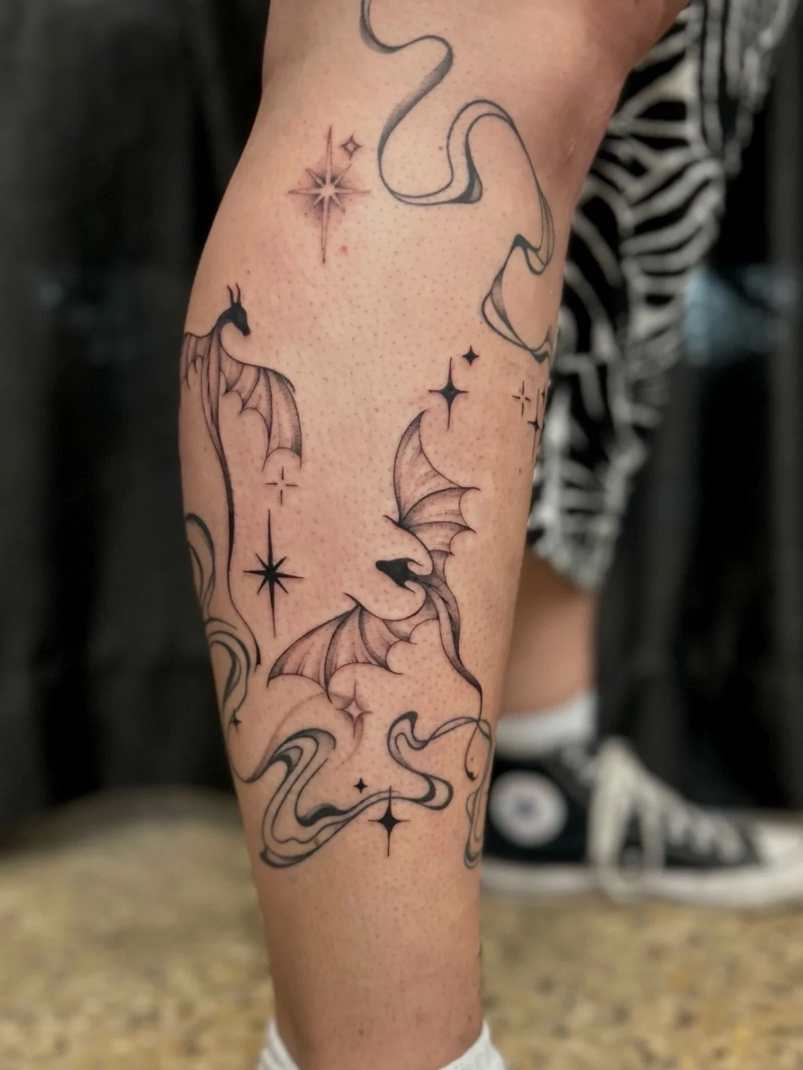 dragons amongst stars. 

(abstract flow work is nine months healed!) 

done at the @winnipegtattooshow.

thanks to sha-lyn, for driving in from kenora to see me again! &amp; for the creative freedom with these additions!