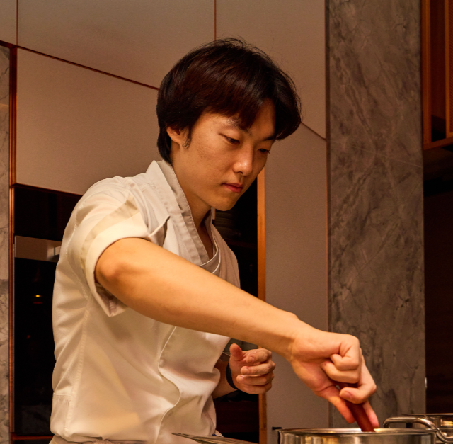CHEF YEONGSOO LEE