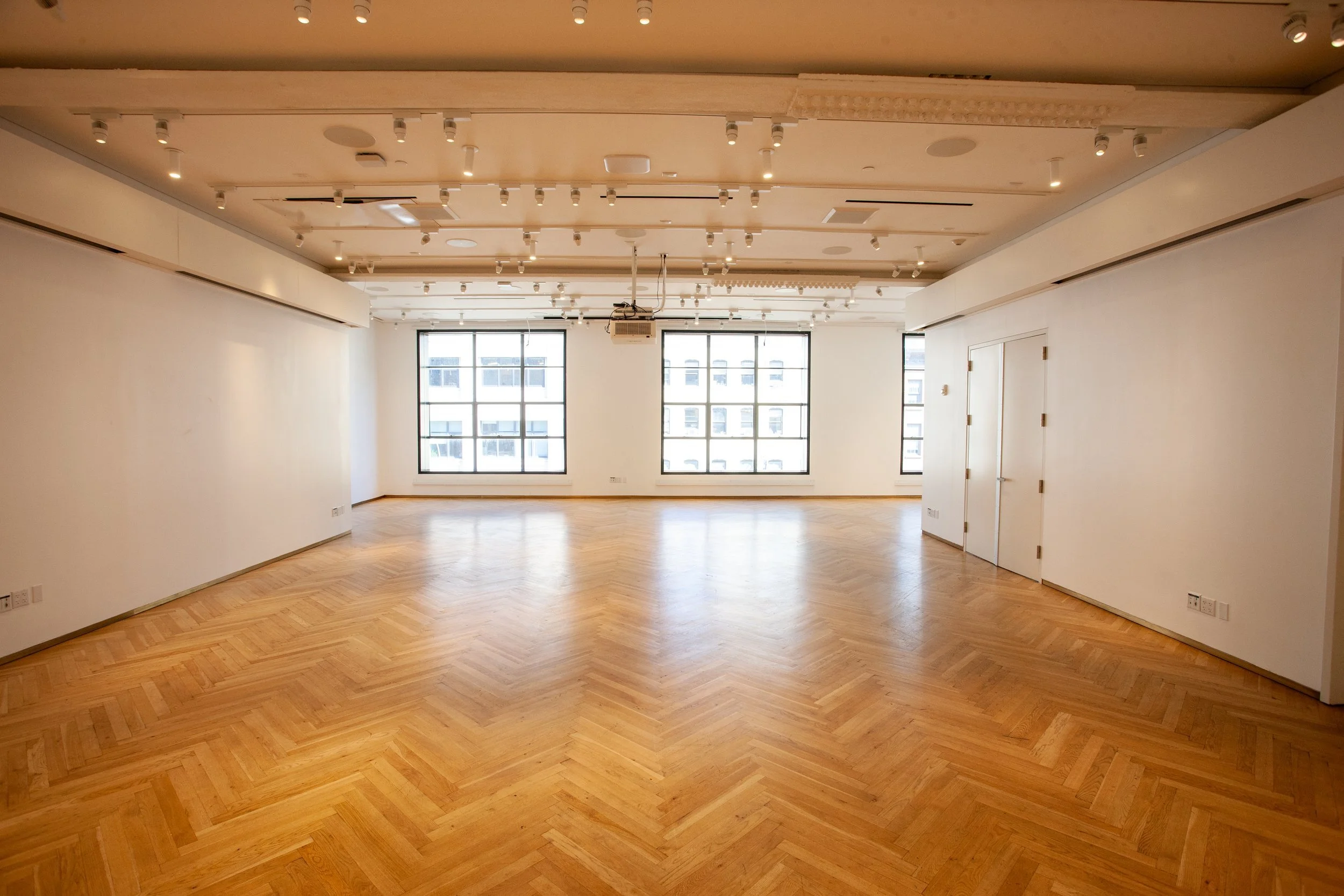 BLACEresident412W14th18Sept2025GMorris_1933.jpg