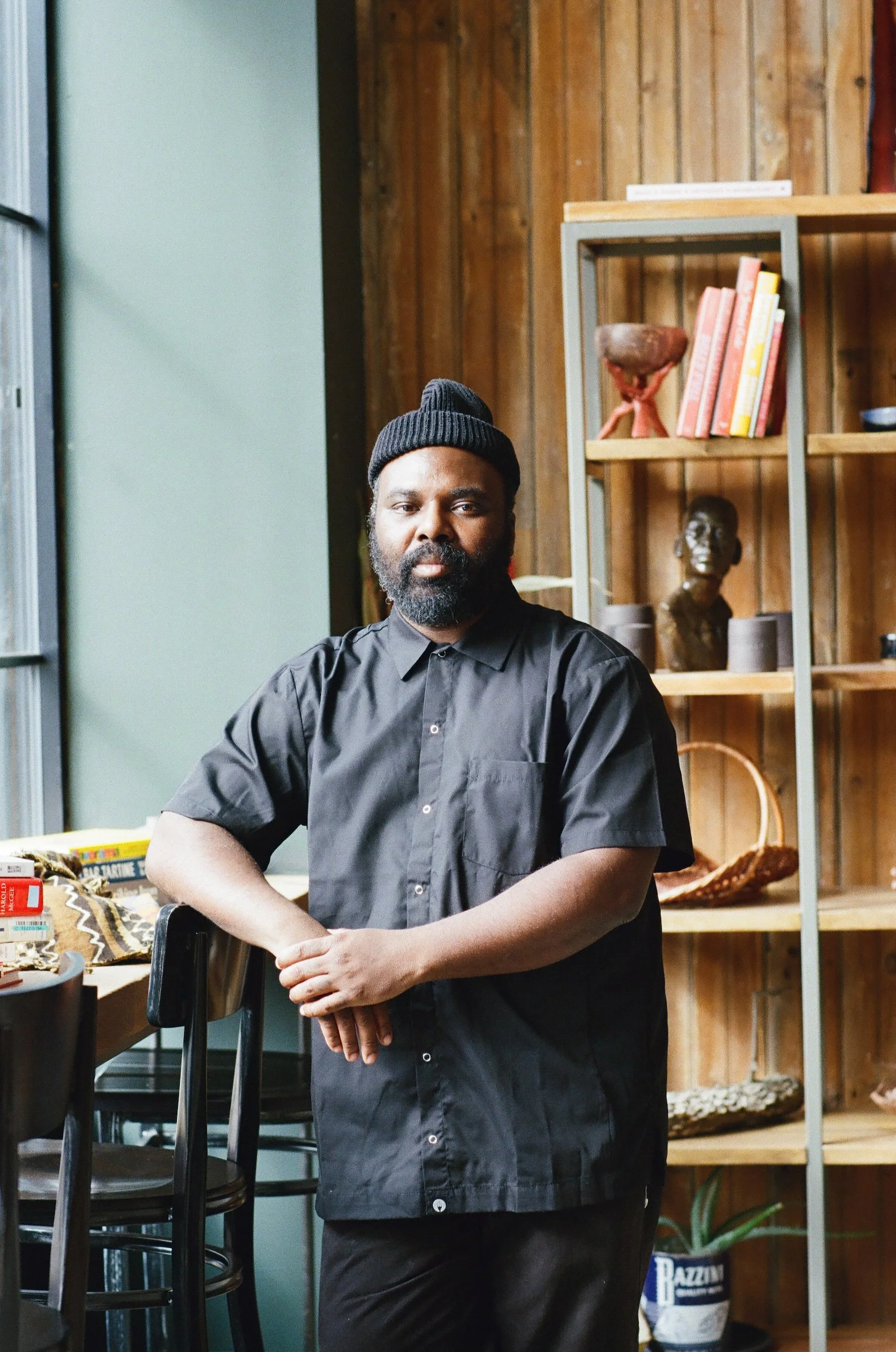 HONEYSUCKLE_OMAR TATE_PHOTO BY CLAY WILLIAMS.jpg