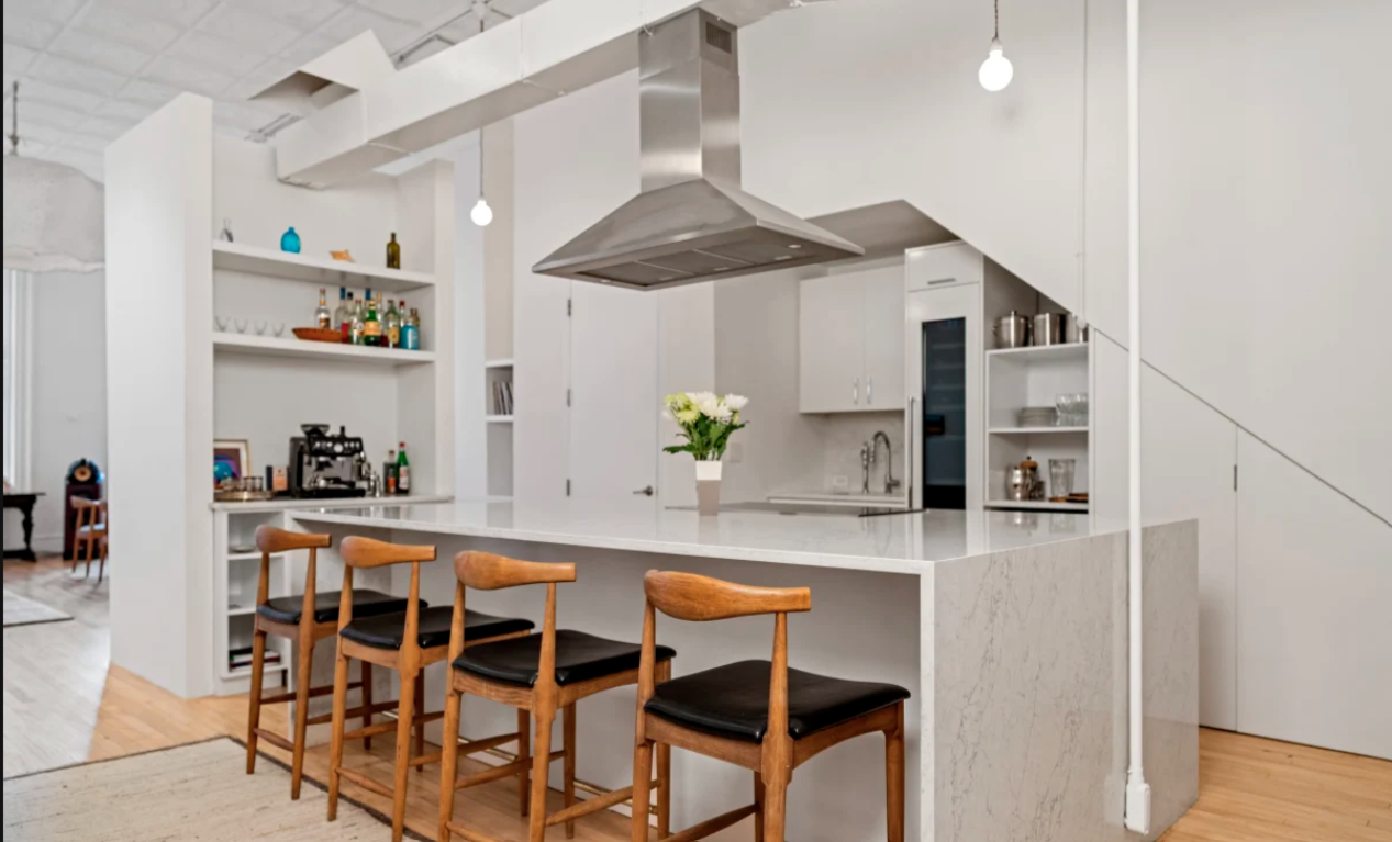 102 Franklin 2nd FL art gallery kitchen.png