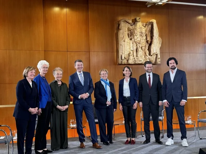 Karlsruher Verfassungsgespräch
📸 Deutsche Sektion der Internationalen Juristen-Kommission e.V