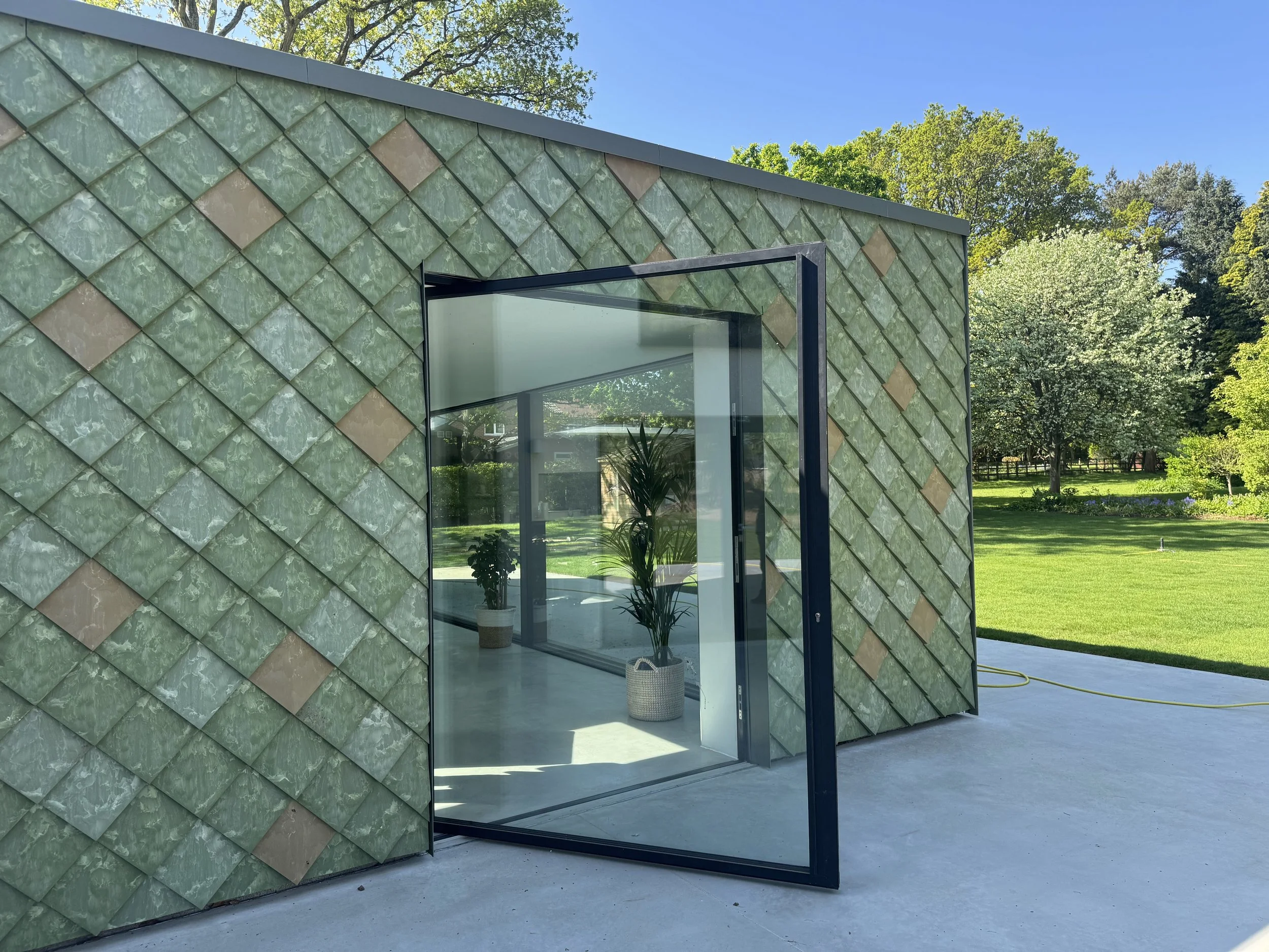 Contemporary Garden House Oakley