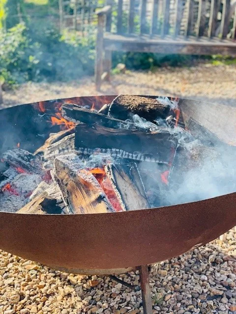 Gullivers firepit.jpg
