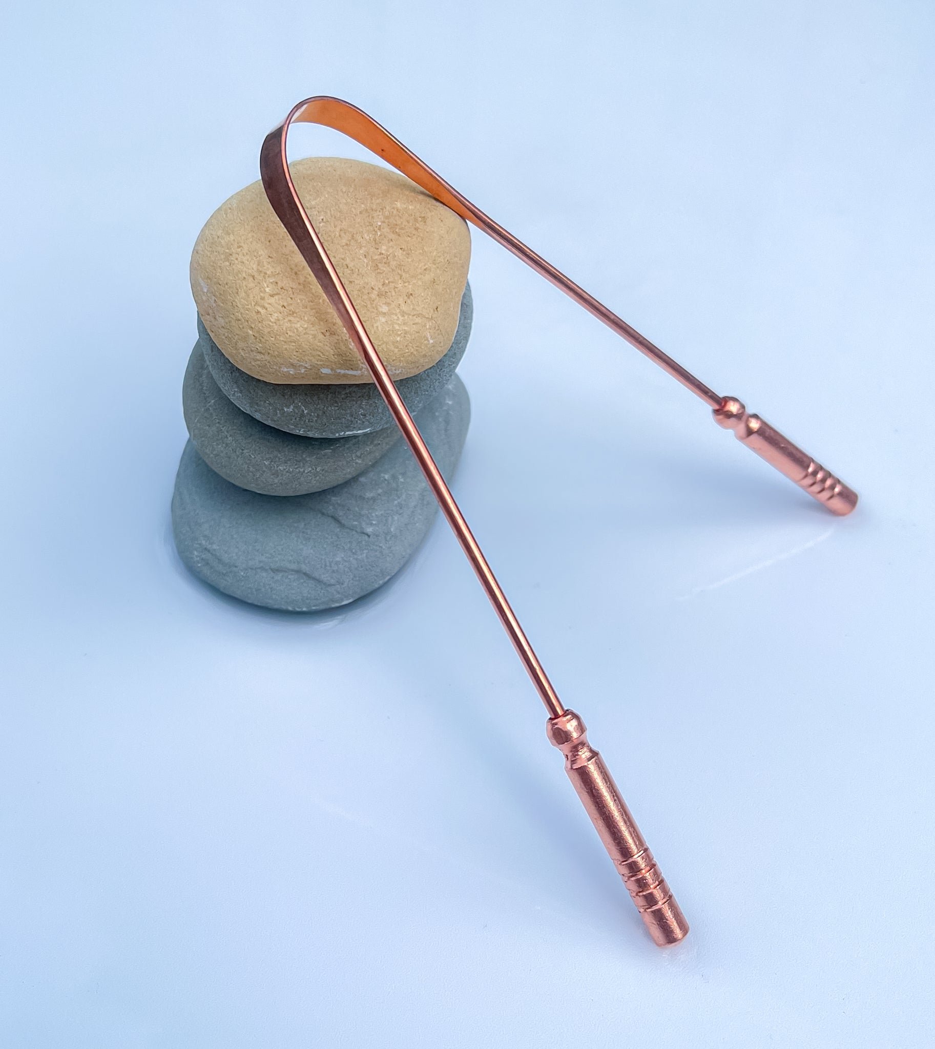 The Benefits of Tongue Scraping: A Simple Morning Ritual for Better Wellbeing