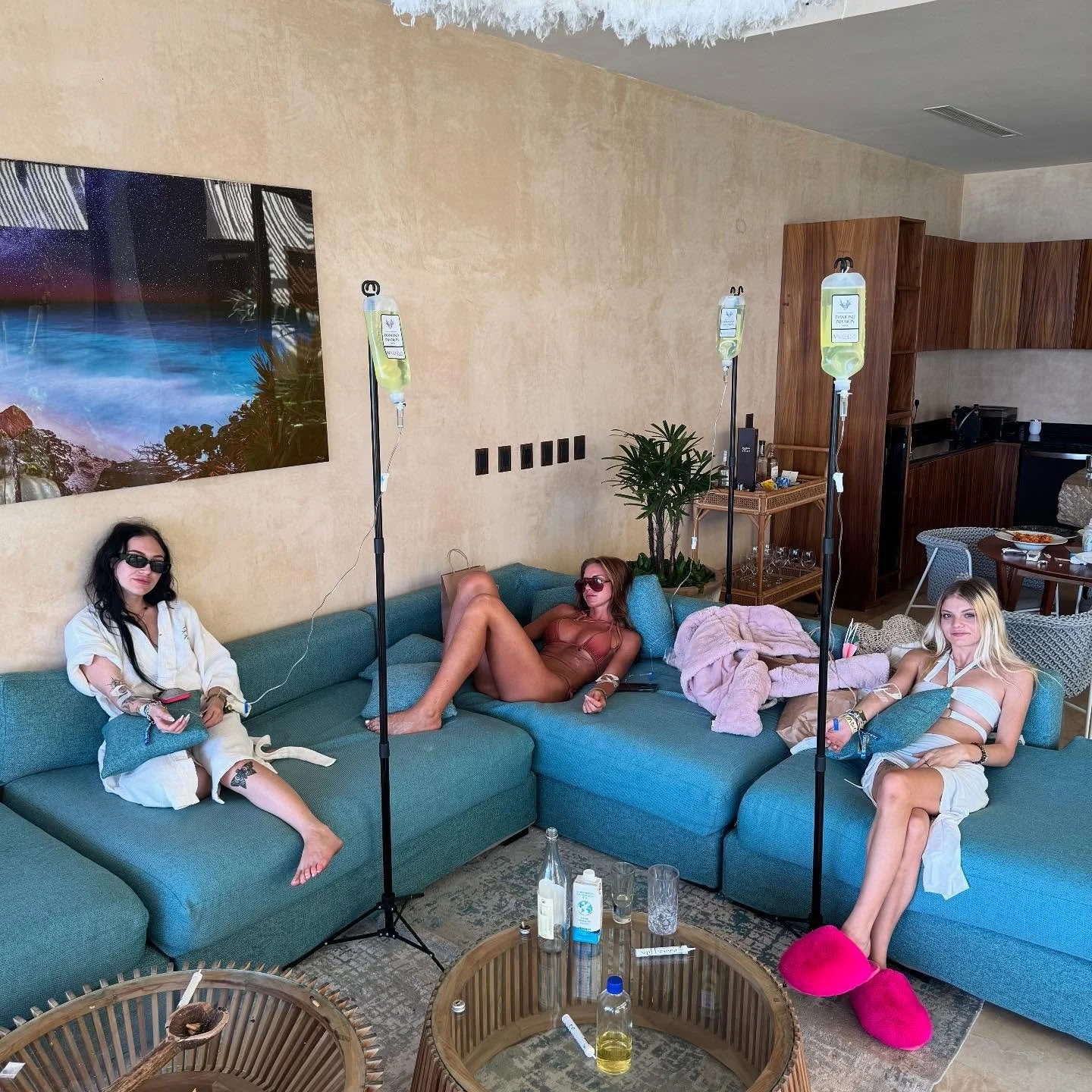 High season necessities : IV drips
DM us for the different options, including anti agings best kept secret NAD+
#tulumparty #tulumconcierge #tulumplanner #tulum #tulumclub #tulumtravelagent #whattodointulum #tulumevents #tulumtrip #tulumweekend #t