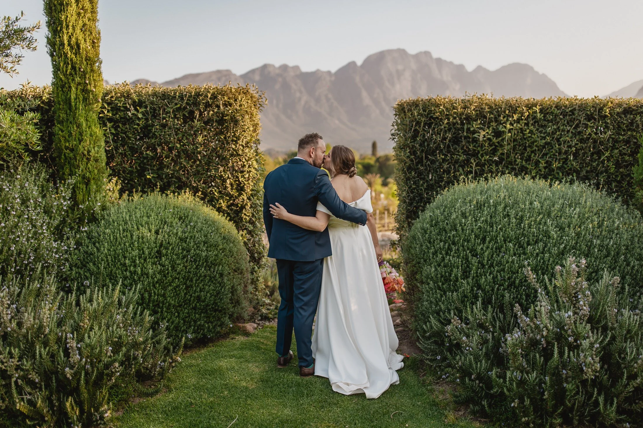 Joe &amp; Kate || Joyful La Cotte Farm Wedding
