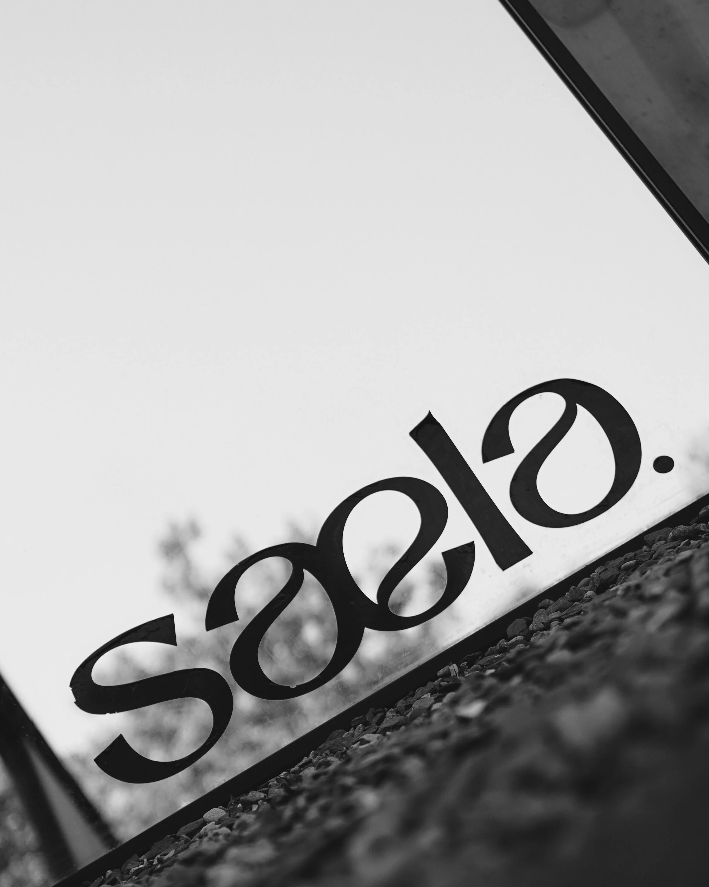 saelasauna-commercial-lifestyle-editorial-lukewaddington036.jpg
